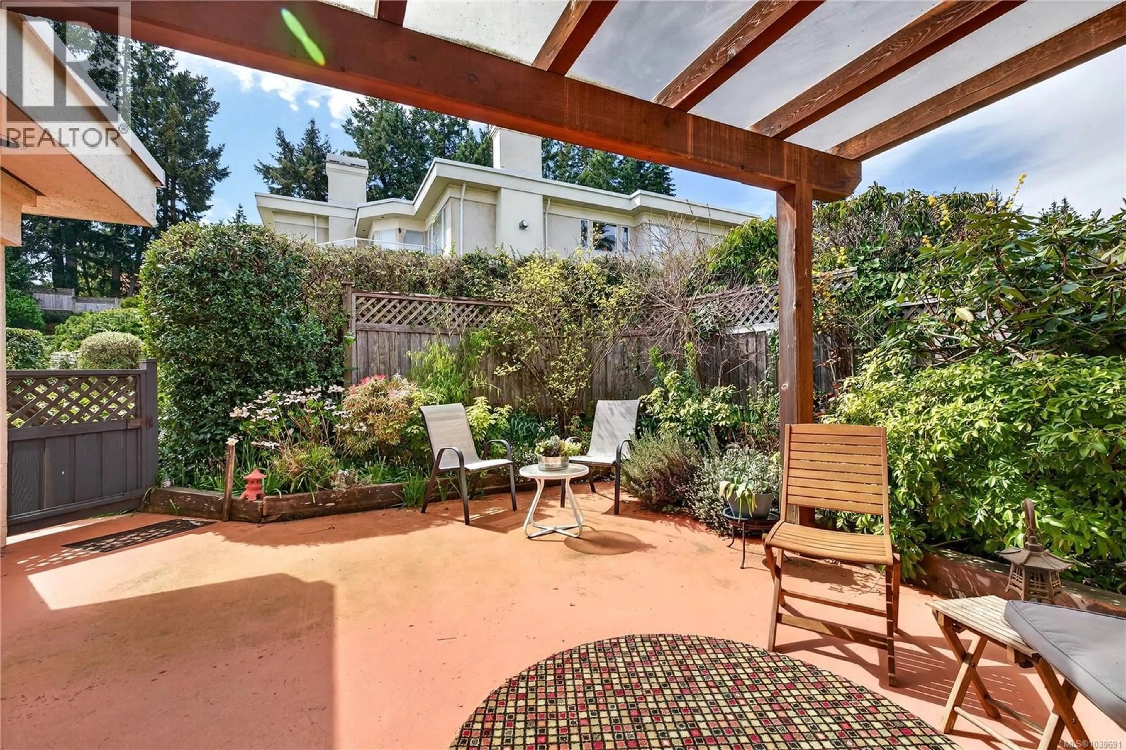 Patio, street for 20 - 258 LOWER GANGES ROAD, Salt Spring British Columbia V8K1S7
