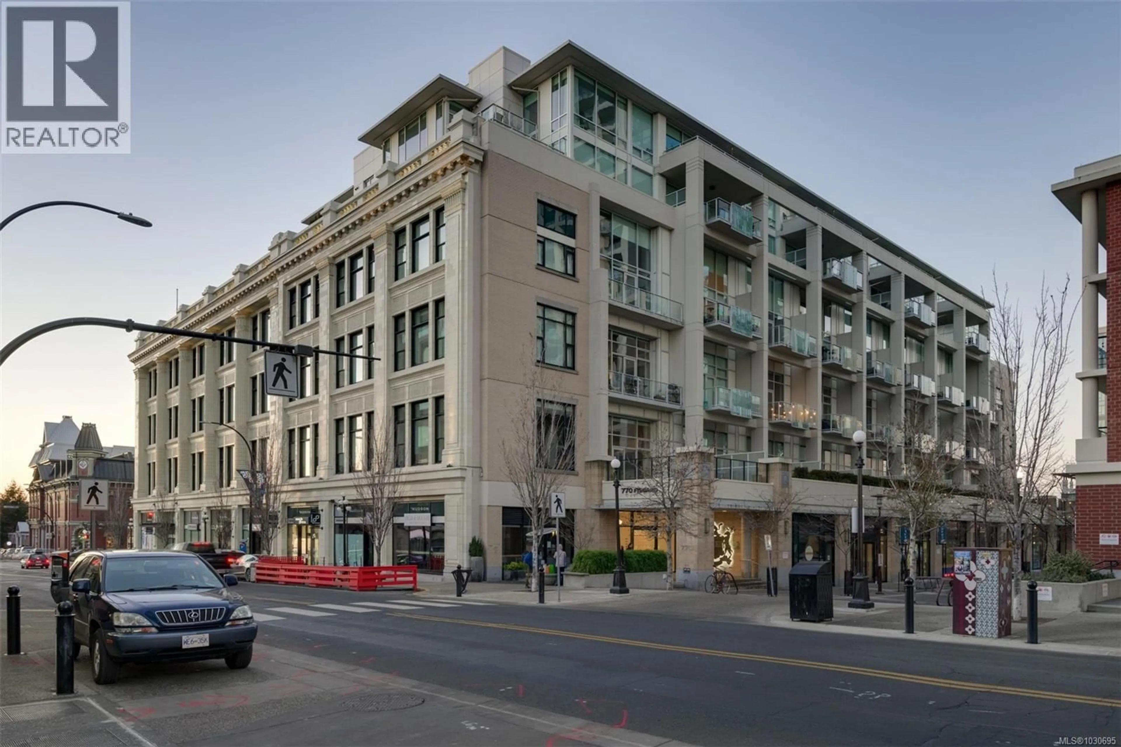 Unknown for 445 - 770 FISGARD STREET, Victoria British Columbia V8W0B8