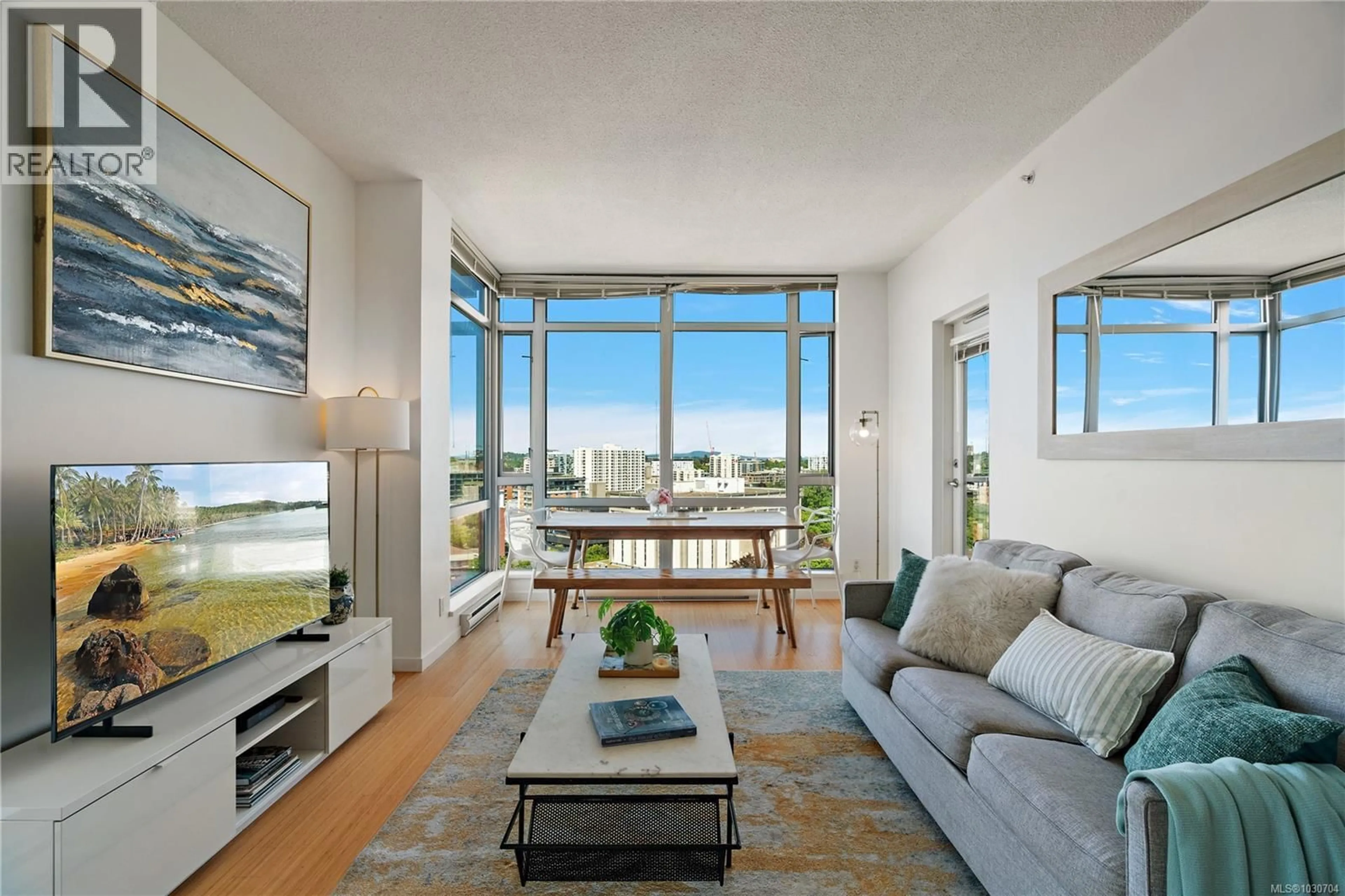 Living room with furniture, unknown for 2001 - 751 FAIRFIELD ROAD, Victoria British Columbia V8W4A4