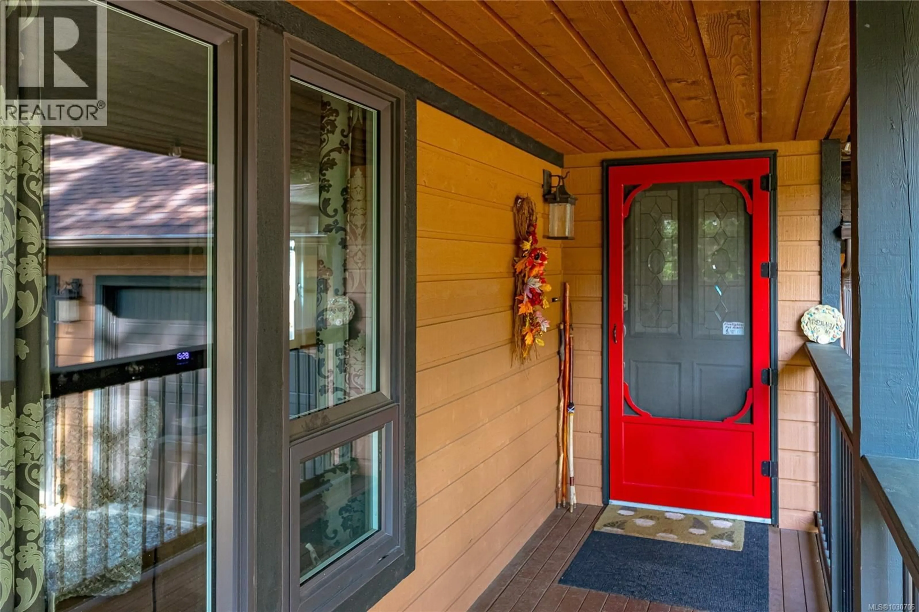 Indoor entryway for 4926 MT. MATHESON ROAD, Sooke British Columbia V9Z1C6