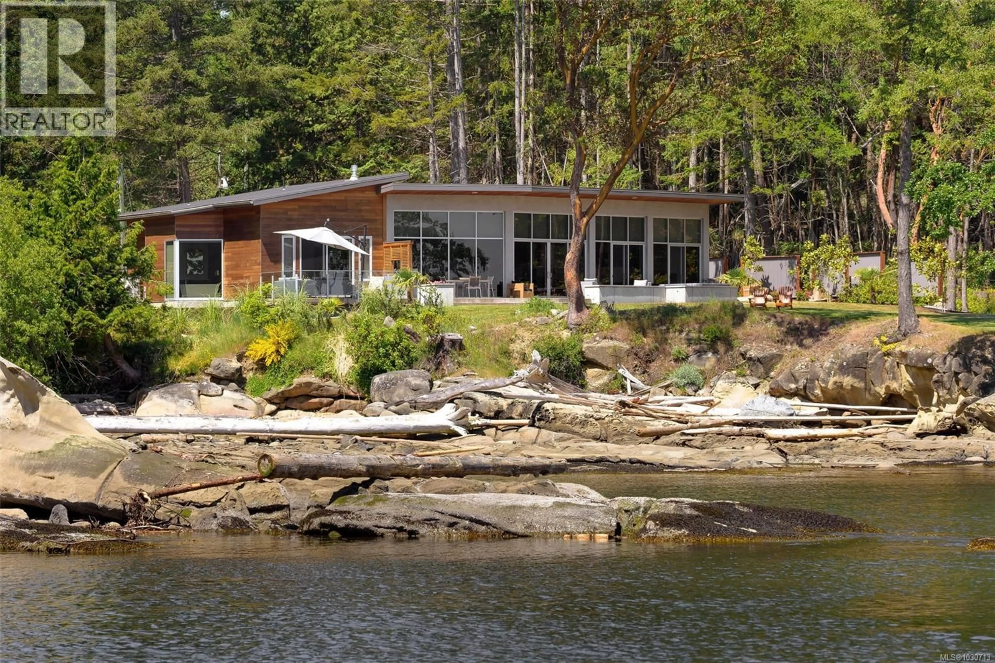 Patio, water/lake/river/ocean view for 236 GULF DRIVE, Galiano Island British Columbia V0N1P0