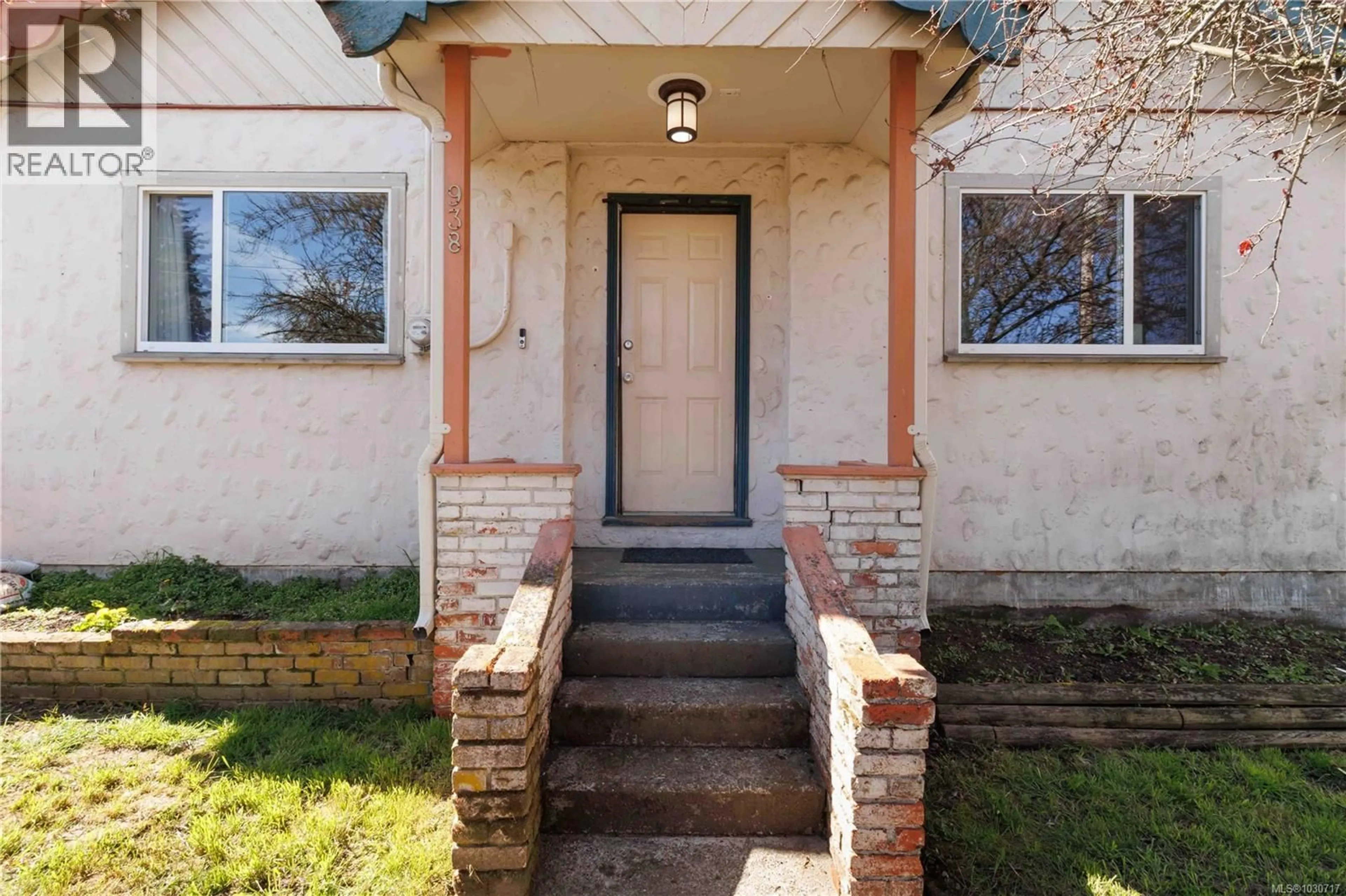 Unknown for 938 HEREWARD ROAD, Victoria British Columbia V9A4C8