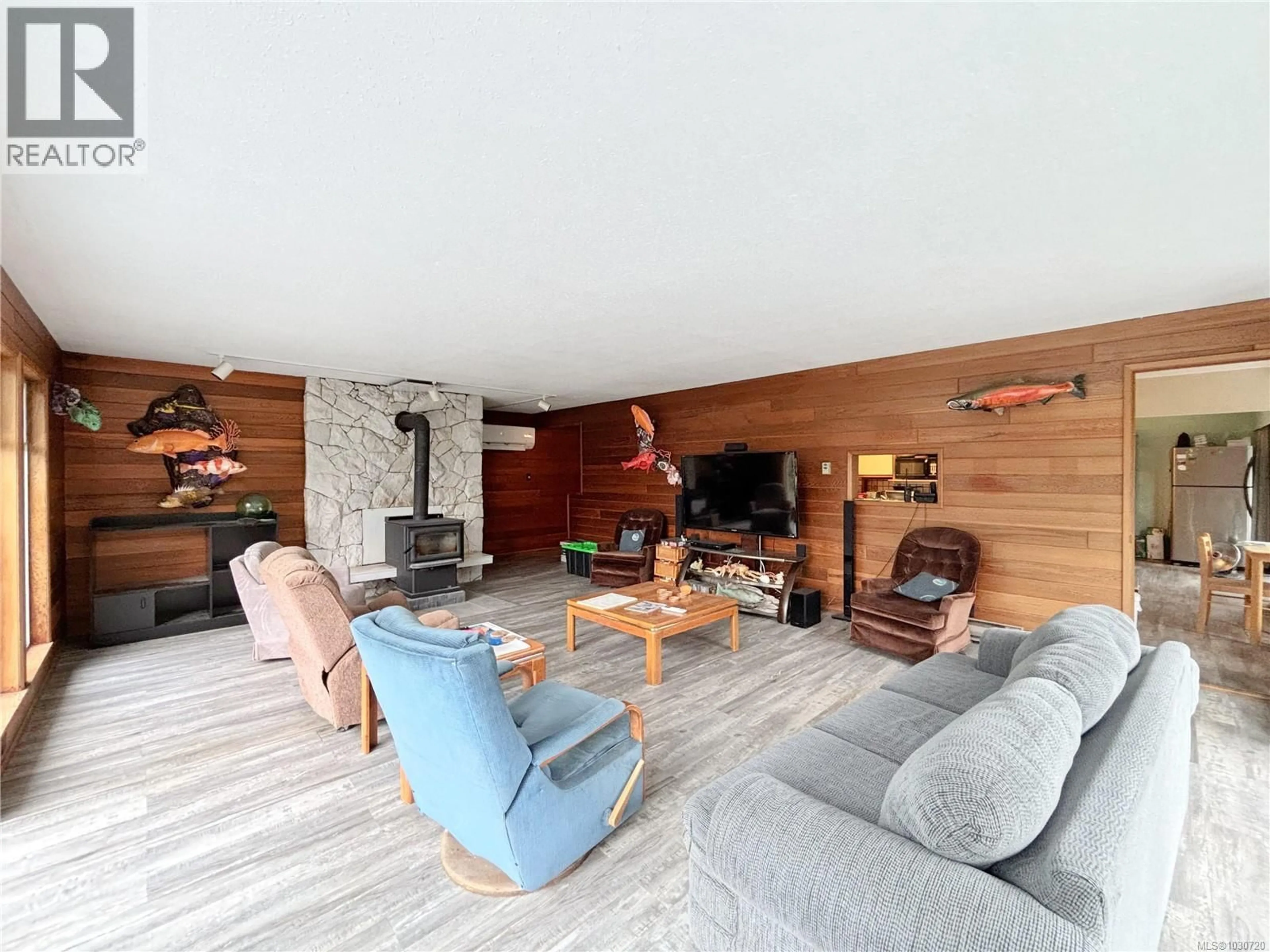 Living room with furniture, unknown for 1068 PRINCESS VICTORIA VIEW, Tahsis British Columbia V0P1X0