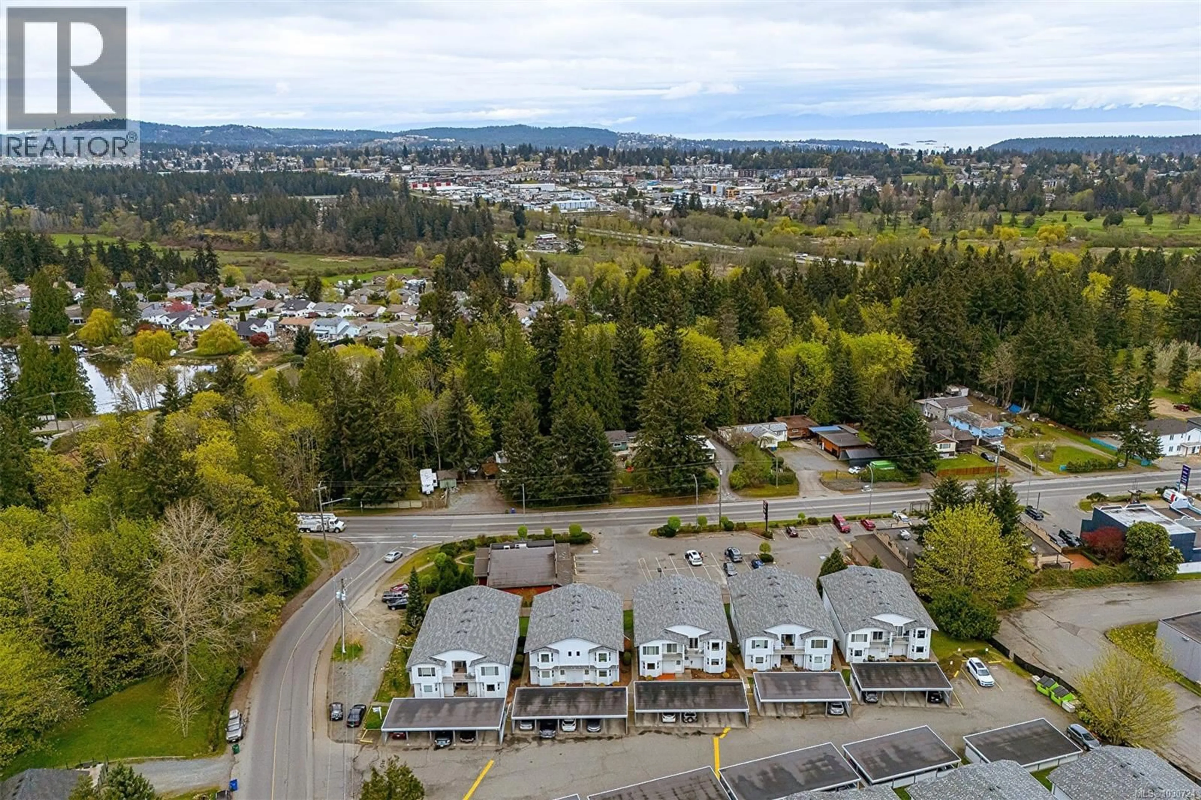 A pic from outside/outdoor area/front of a property/back of a property/a pic from drone, mountain view for 29 - 260 HARWELL ROAD, Nanaimo British Columbia V9R6V1