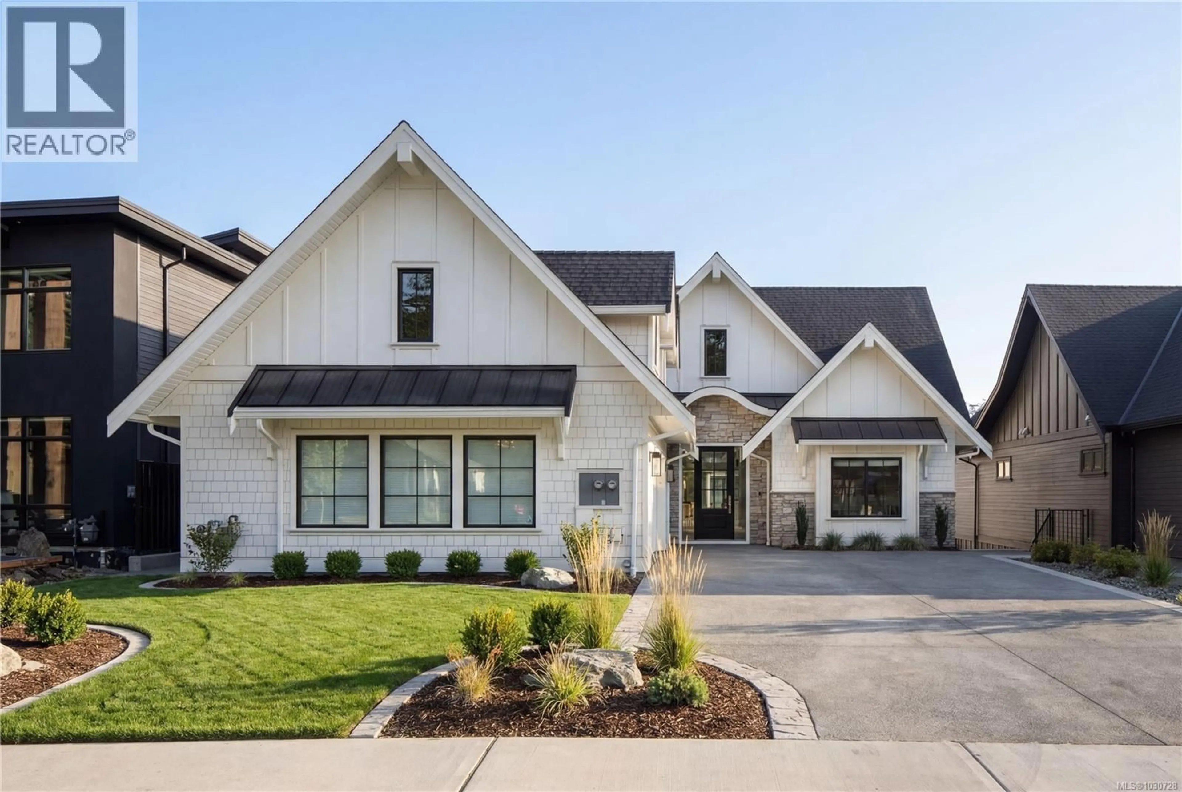 Home with brick exterior material, street for 2009 PINEHURST TERRACE, Langford British Columbia V9B3S3