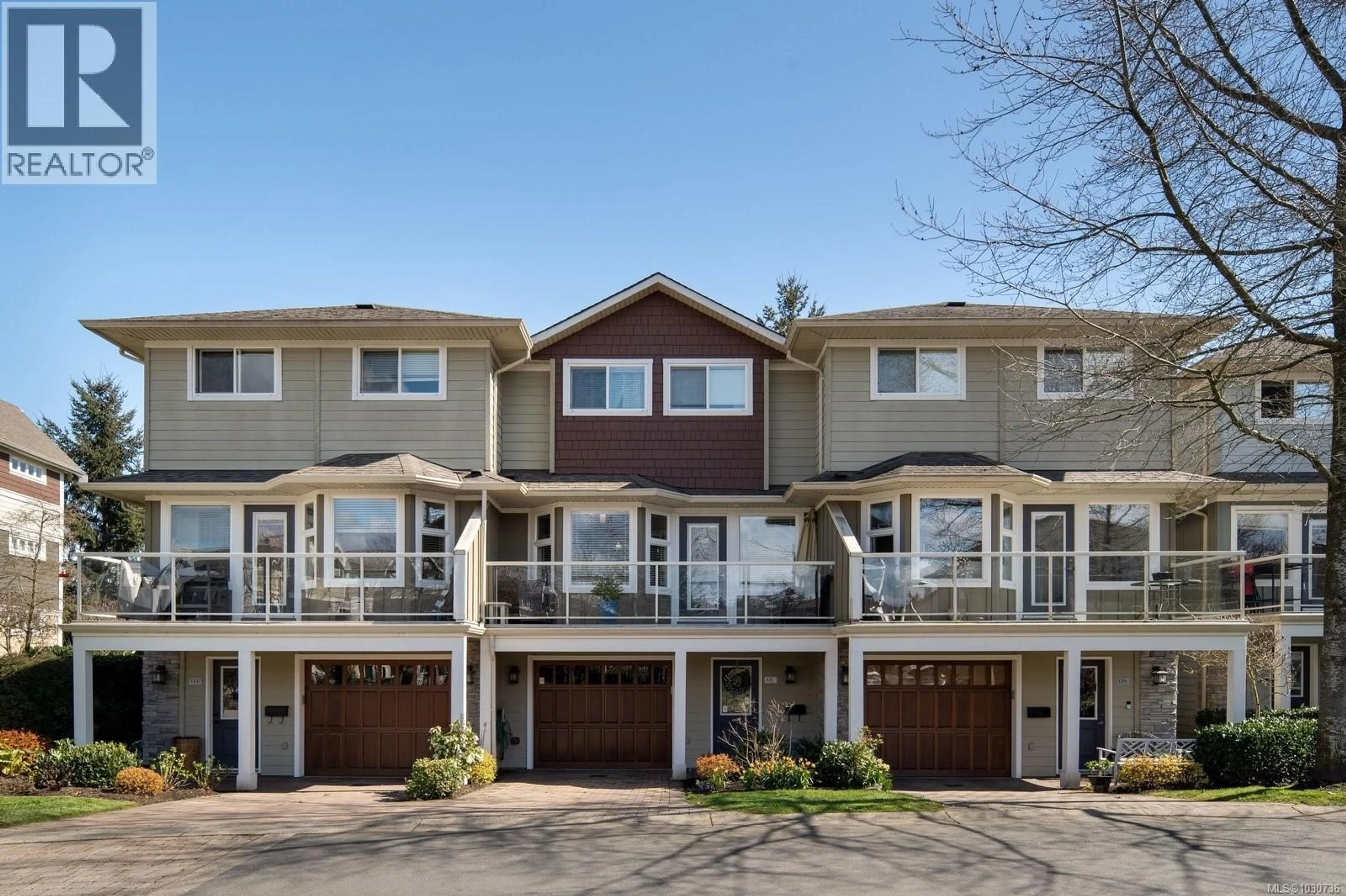 Unknown for 531 HEATHERDALE LANE, Saanich British Columbia V8Z0A4