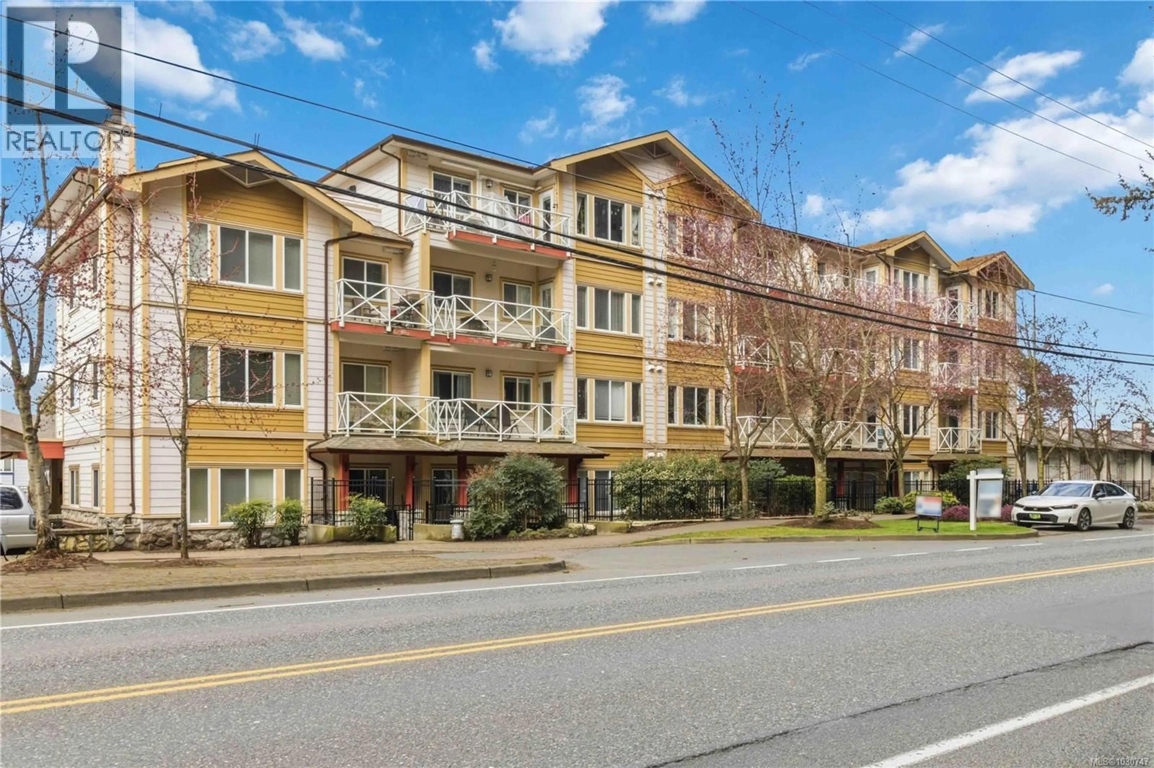 Patio, building for 309 - 360 GOLDSTREAM AVENUE, Colwood British Columbia V9B2W3