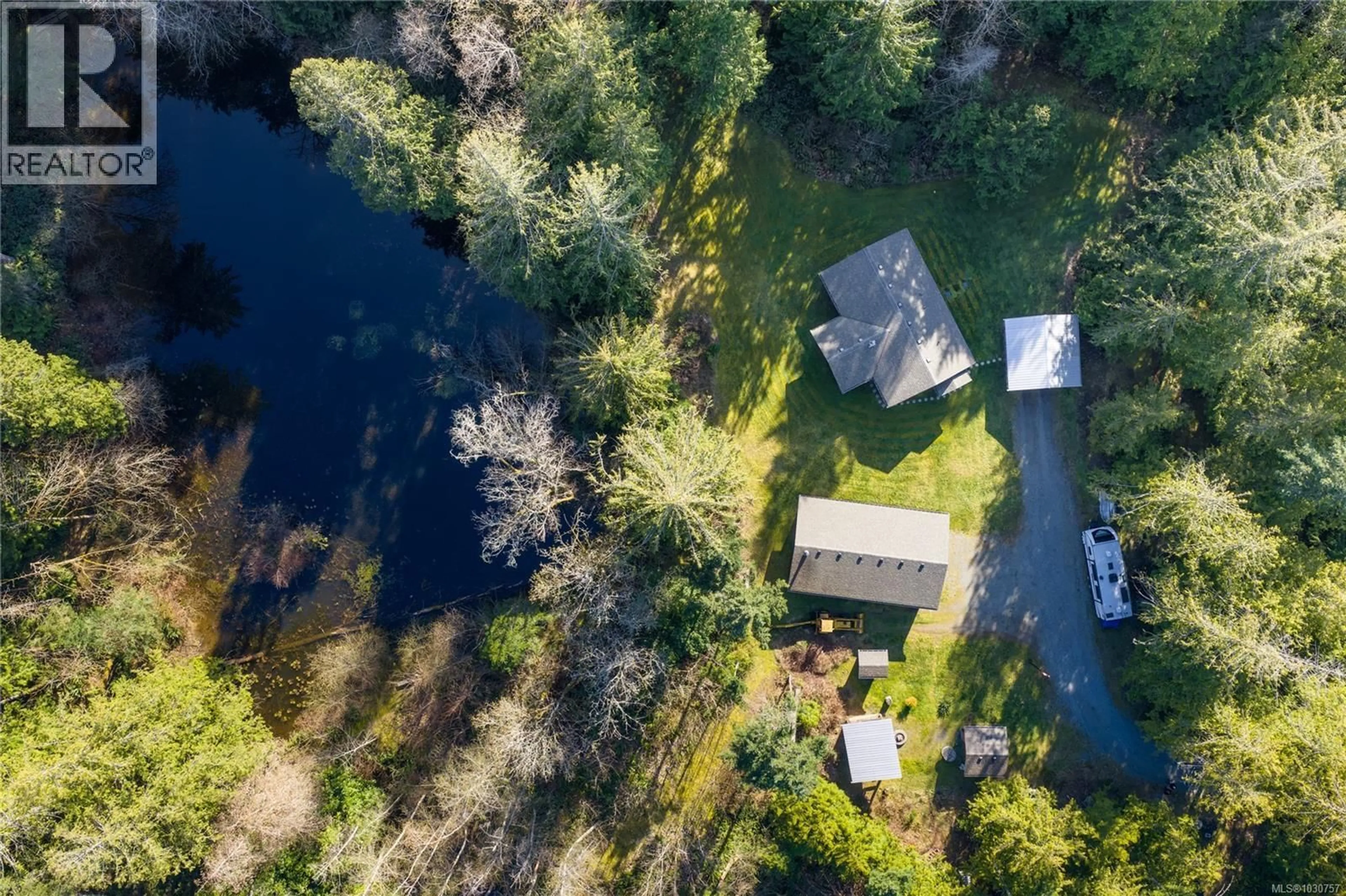 A pic from outside/outdoor area/front of a property/back of a property/a pic from drone, water/lake/river/ocean view for 13475 CEDAR ROAD, Ladysmith British Columbia V9G1H5