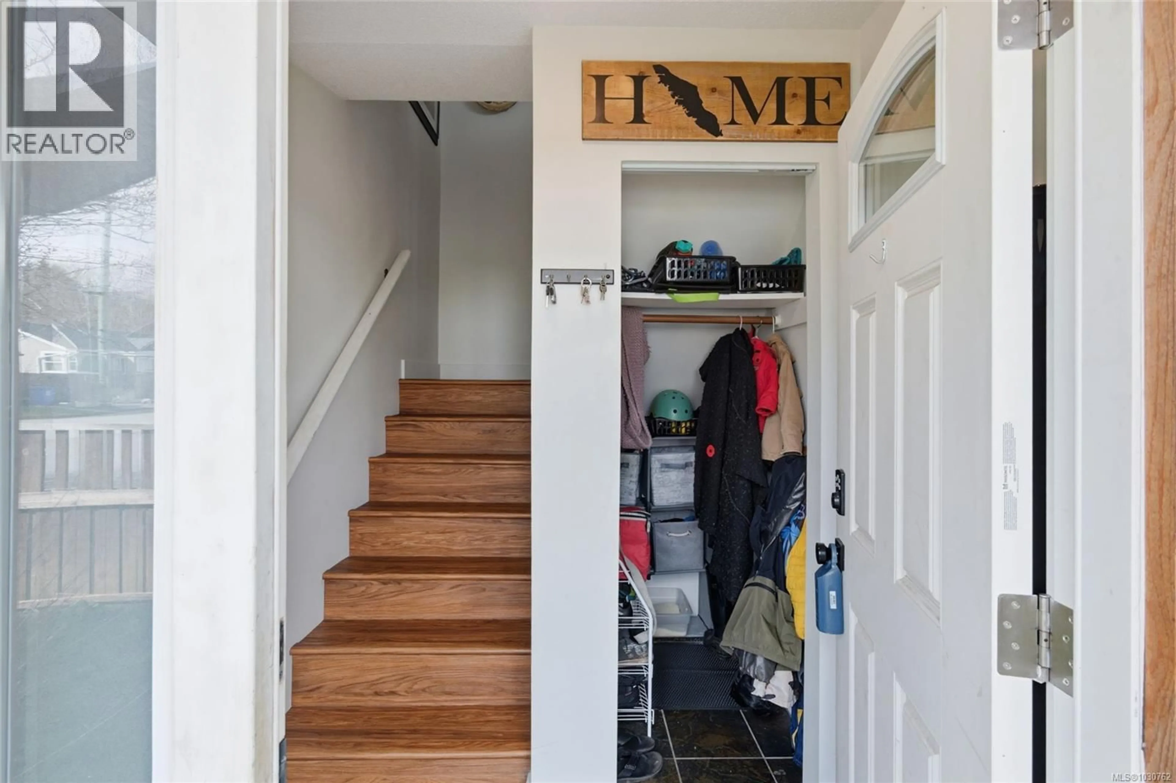 Indoor entryway for 4866 MAY STREET, Port Alberni British Columbia V9Y6R7