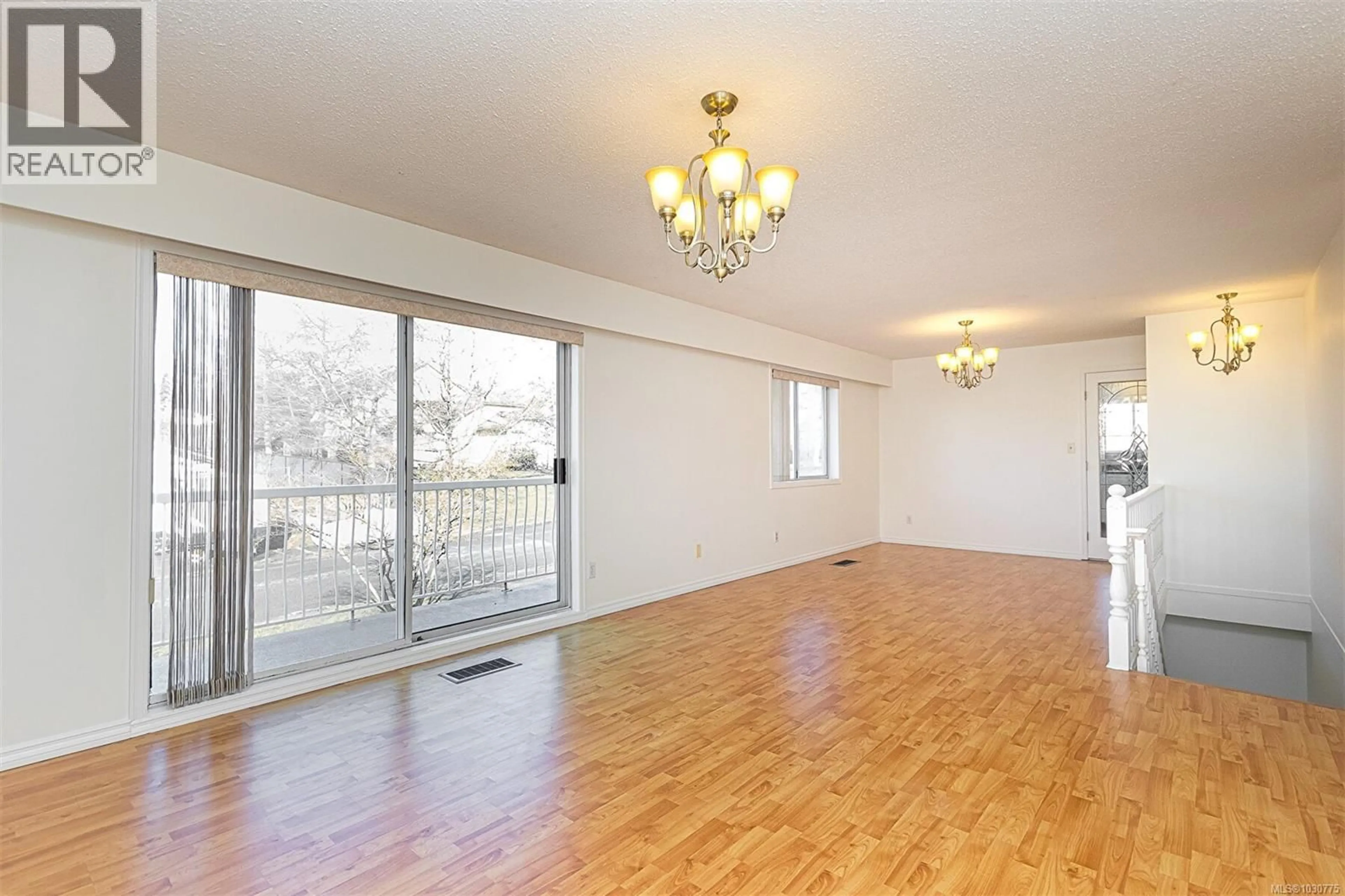 Unknown for 631 JOLLY PLACE, Saanich British Columbia V8Z6R9