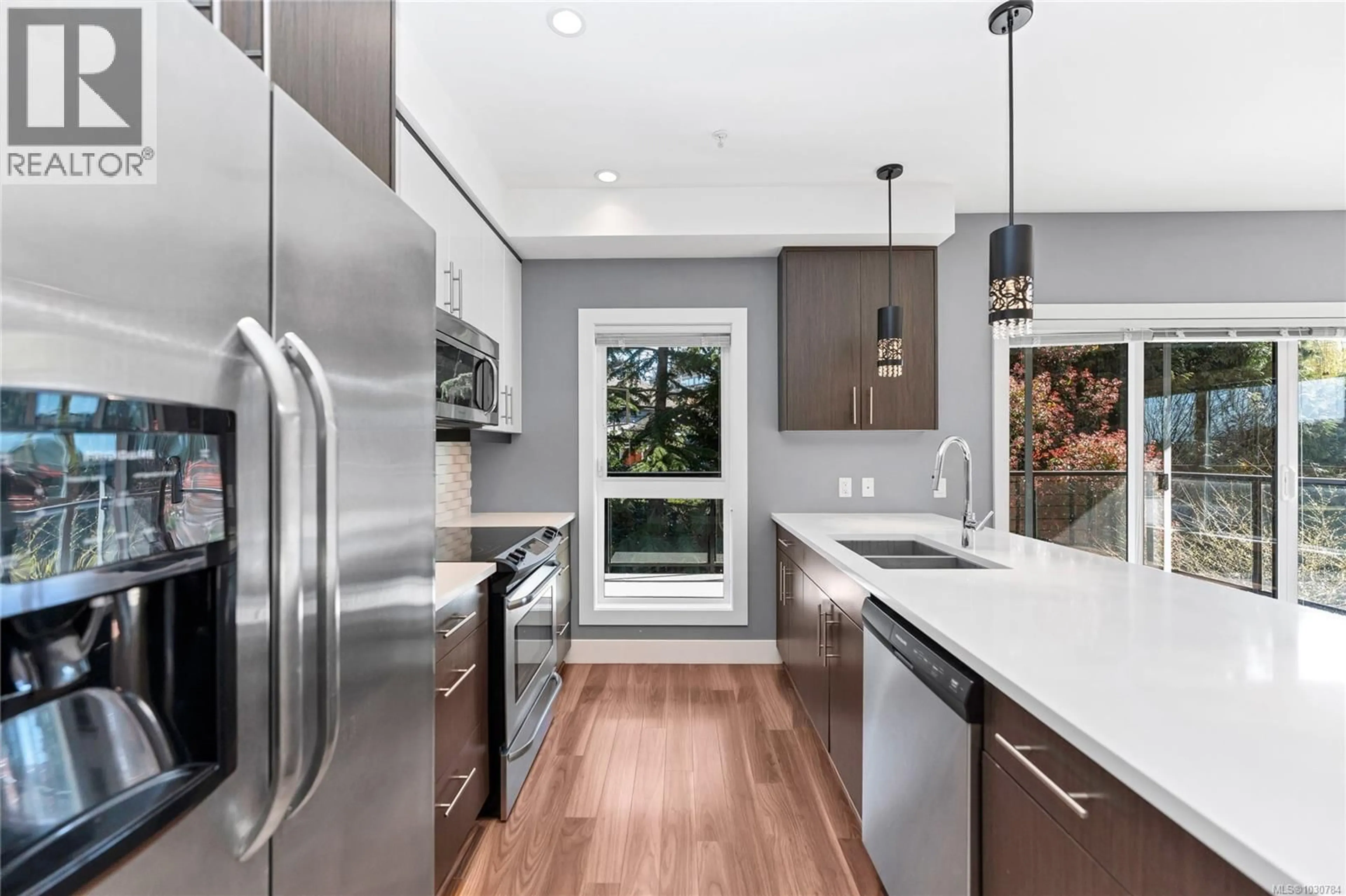 Contemporary kitchen, unknown for 208 - 740 TRAVINO LANE, Saanich British Columbia V8Z0E2