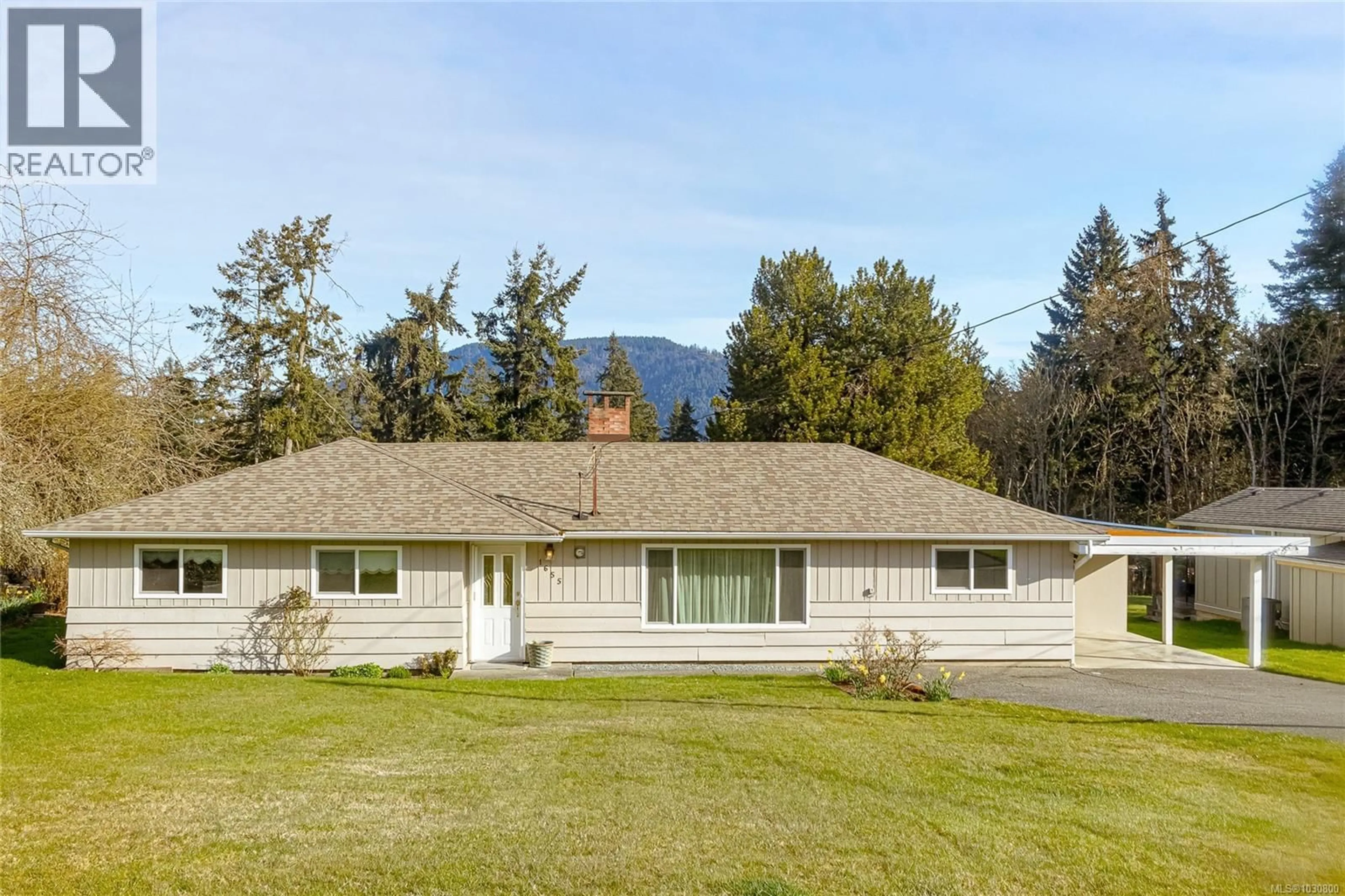 Home with vinyl exterior material, mountain view for 1655 GLEN ROAD, Cowichan Bay British Columbia V0R1N1