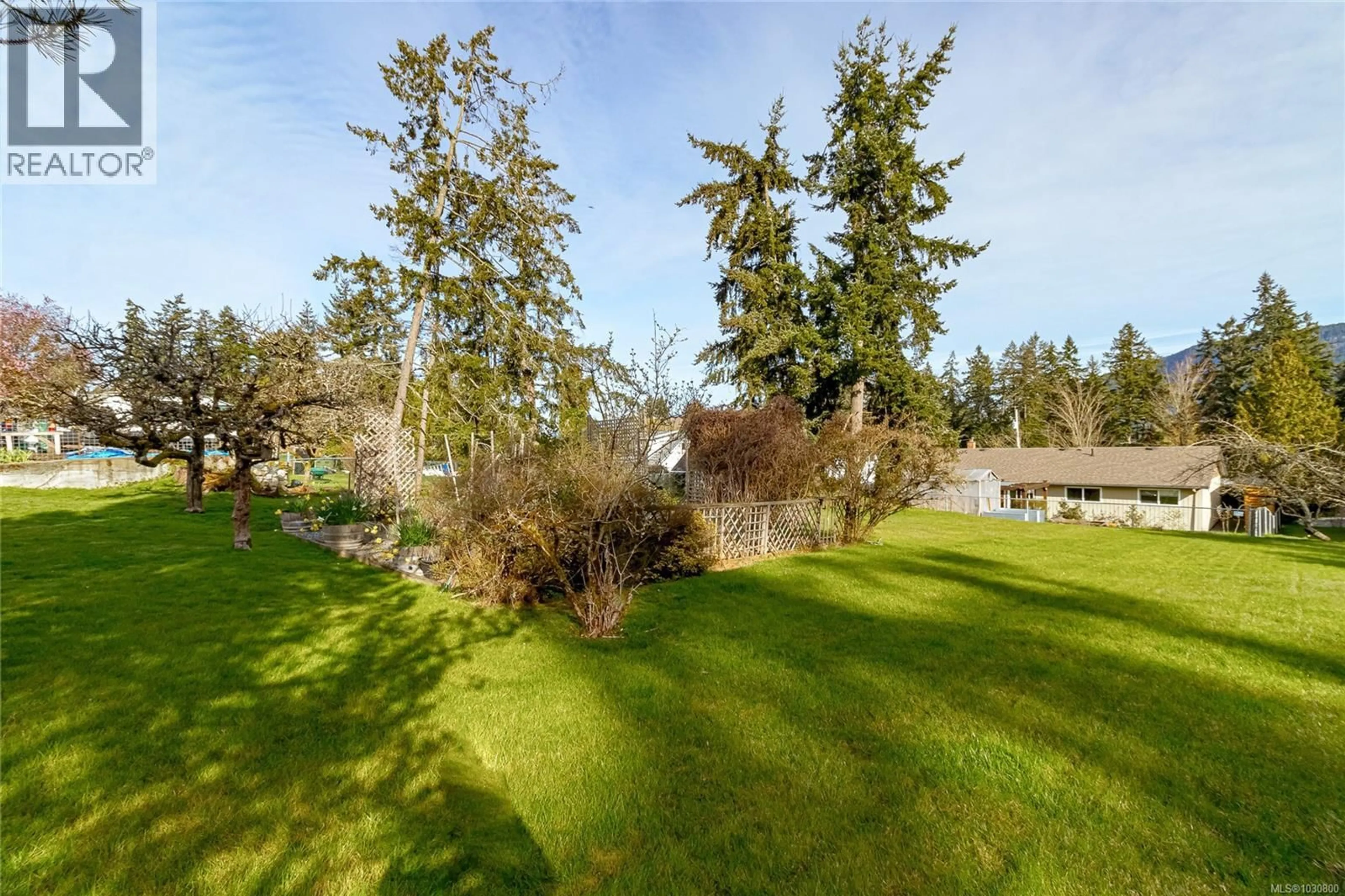 A pic from outside/outdoor area/front of a property/back of a property/a pic from drone, water/lake/river/ocean view for 1655 GLEN ROAD, Cowichan Bay British Columbia V0R1N1