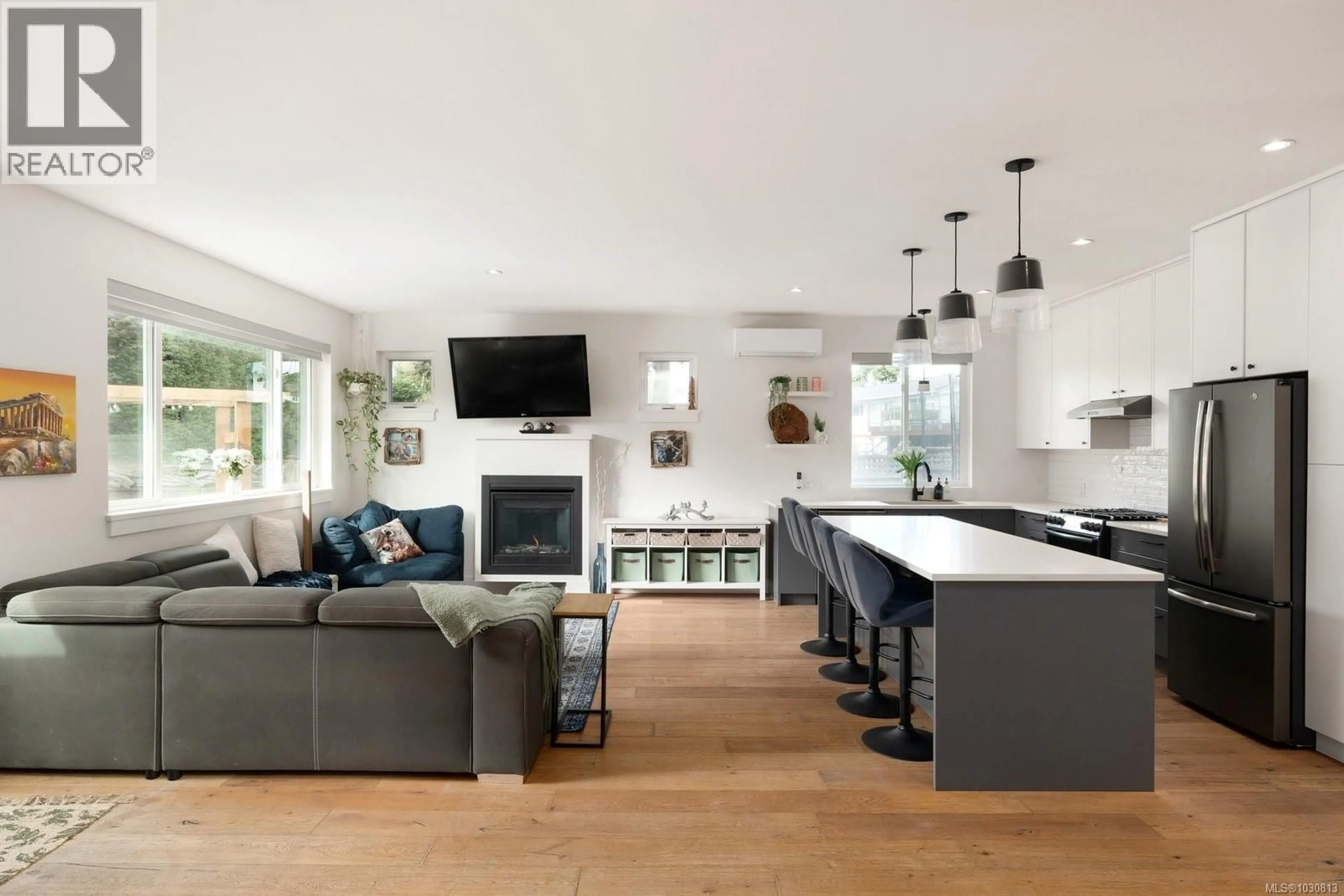 Open concept kitchen, unknown for 2101 WEILER AVENUE WEST, Sidney British Columbia V8L1R3