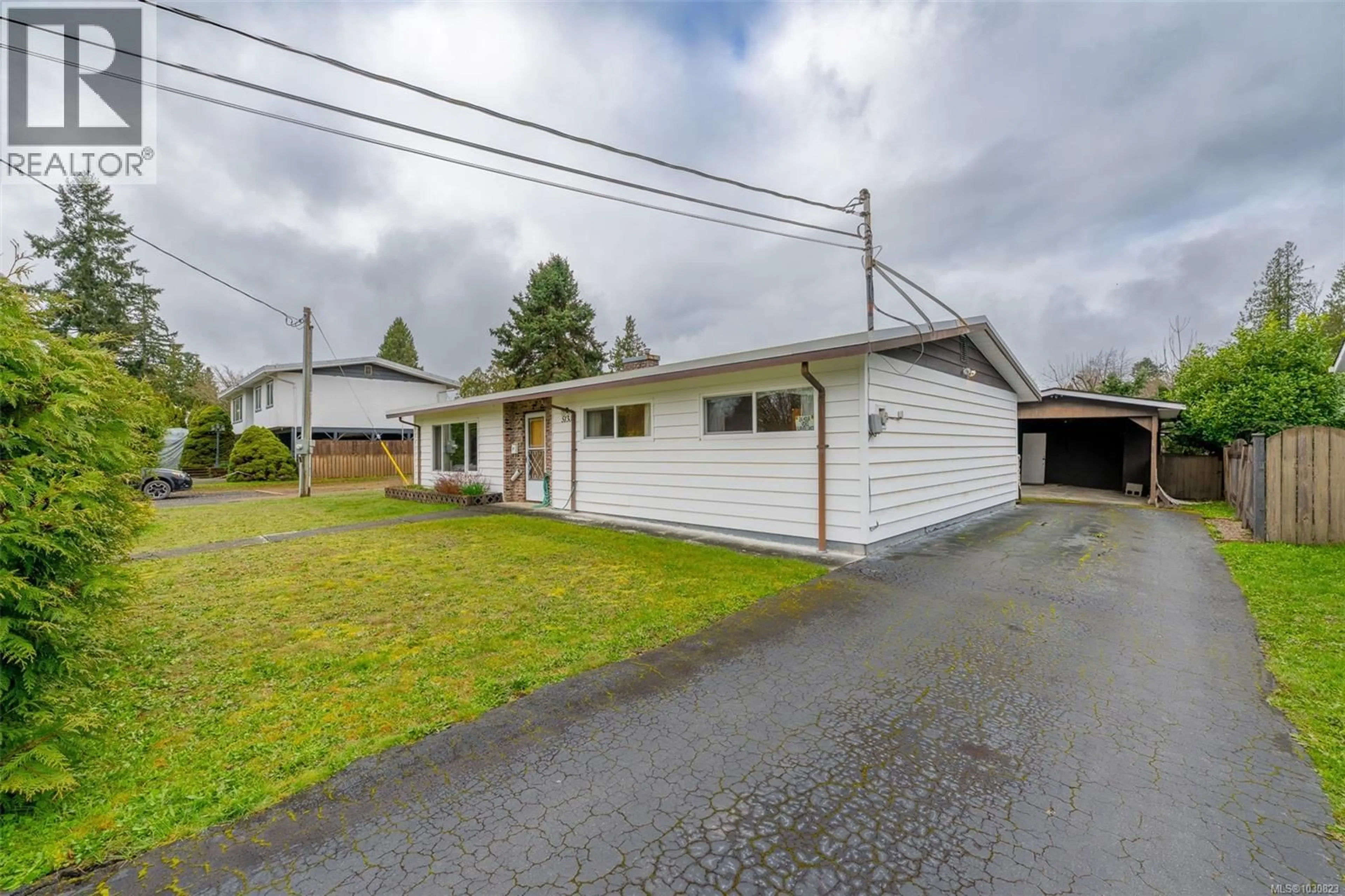 A pic from outside/outdoor area/front of a property/back of a property/a pic from drone, street for 5136 GOLDEN STREET, Port Alberni British Columbia V9Y7J2