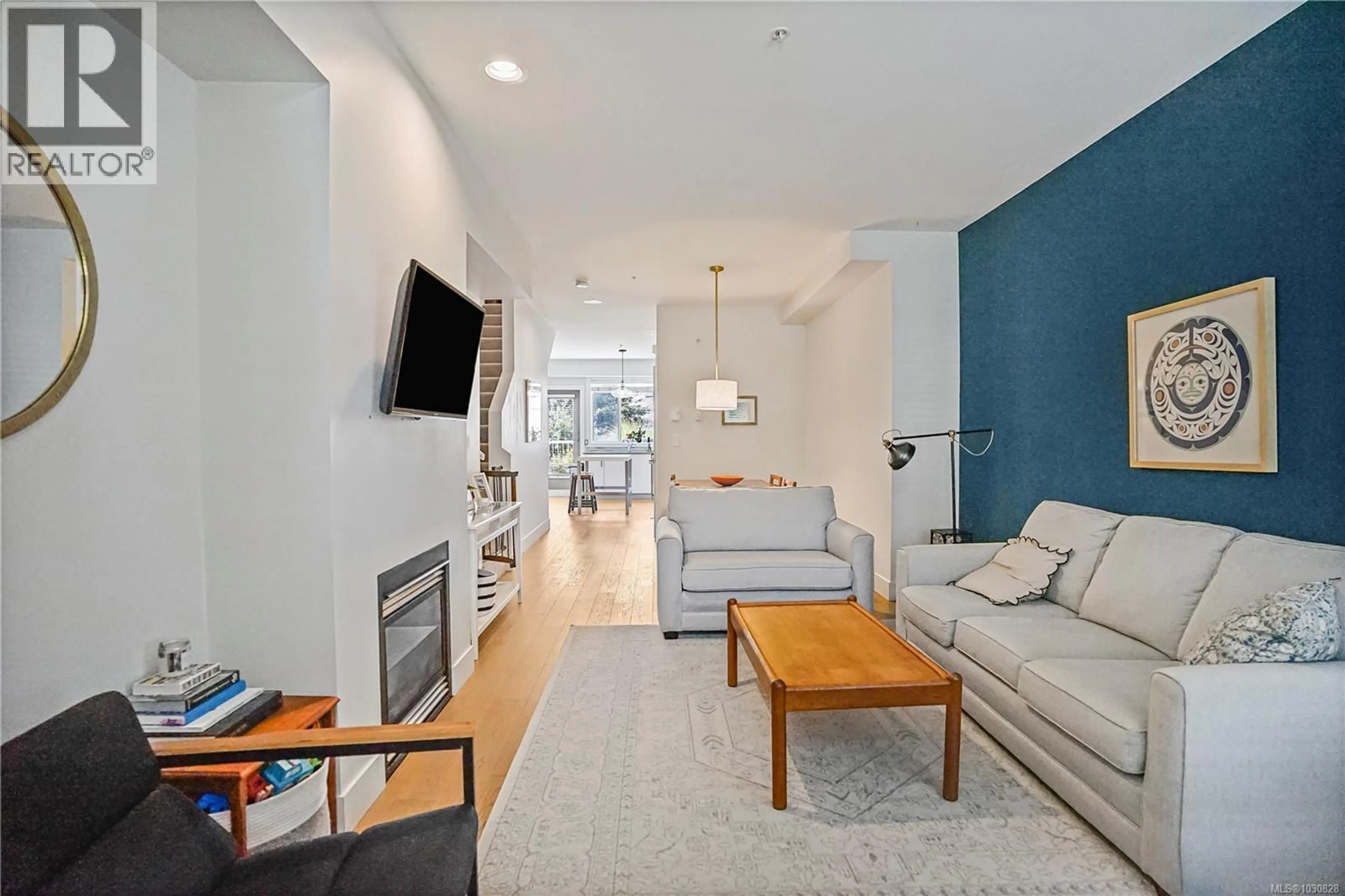 Living room with furniture, unknown for 21 - 60 DALLAS ROAD, Victoria British Columbia V8V1A2