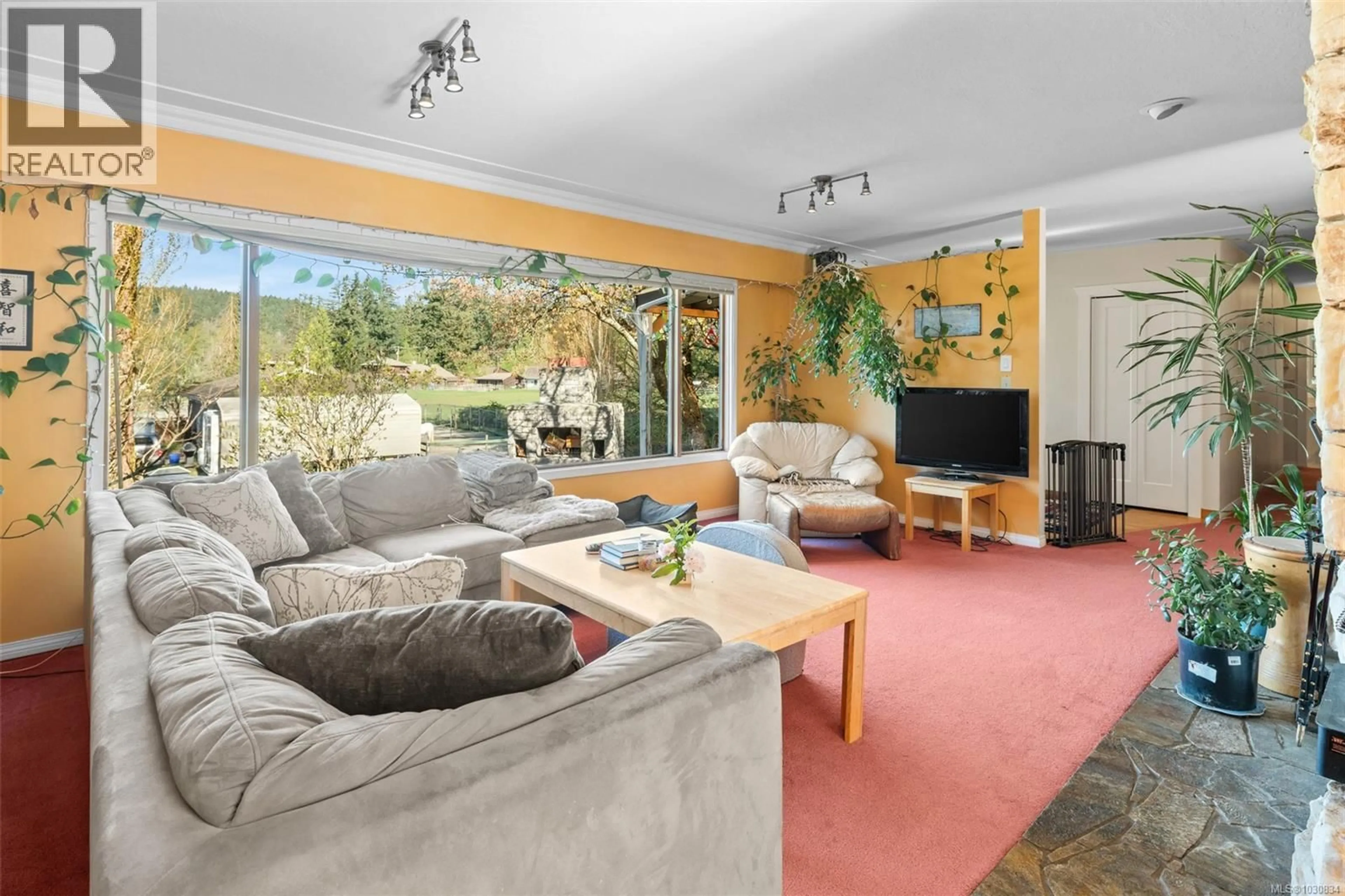 Living room with furniture, unknown for 946 KLAHANIE DRIVE, Langford British Columbia V9C3X2