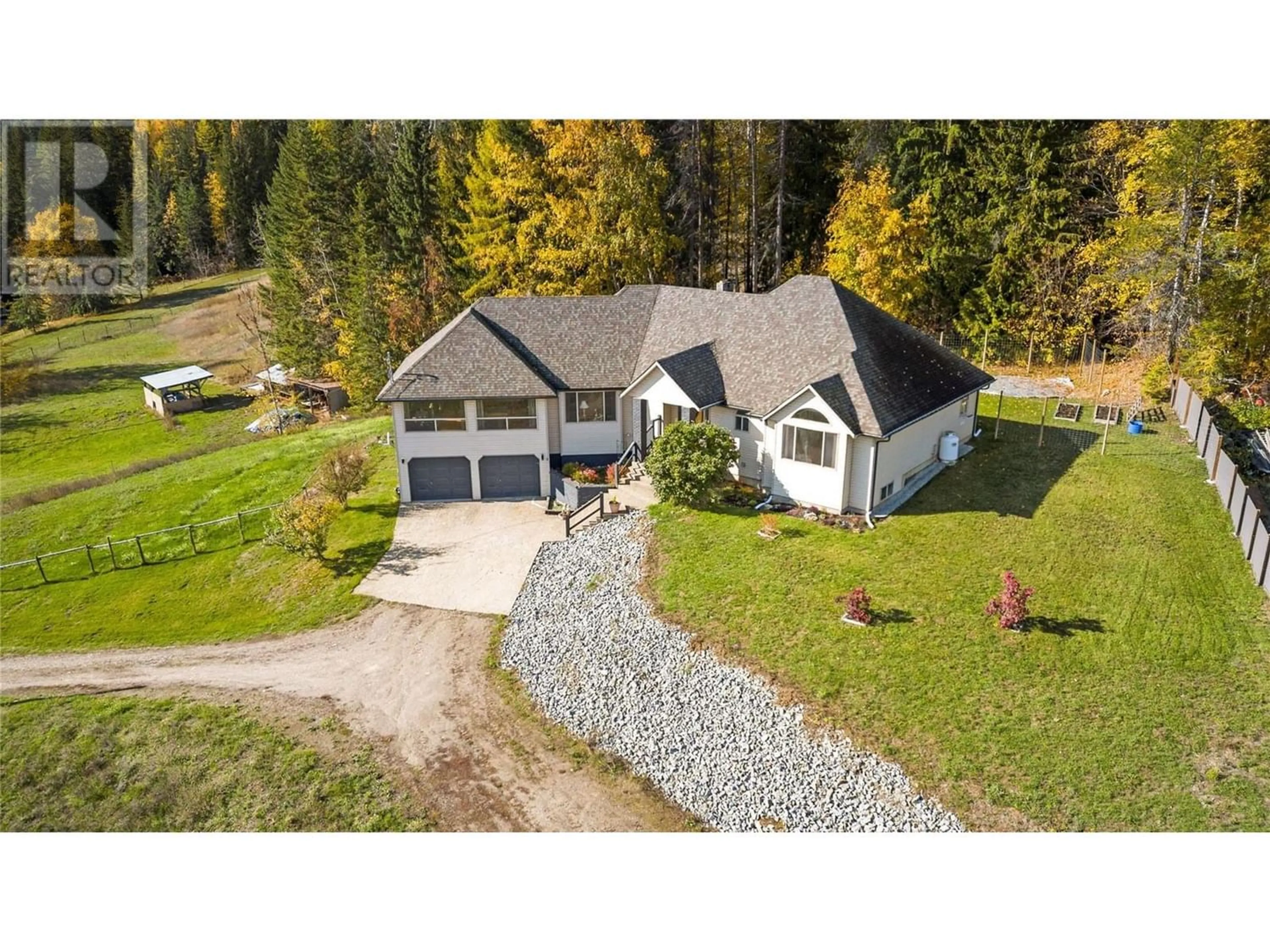 Frontside or backside of a home for 627 Grandview Bench Road SE, Salmon Arm British Columbia V1E2X9