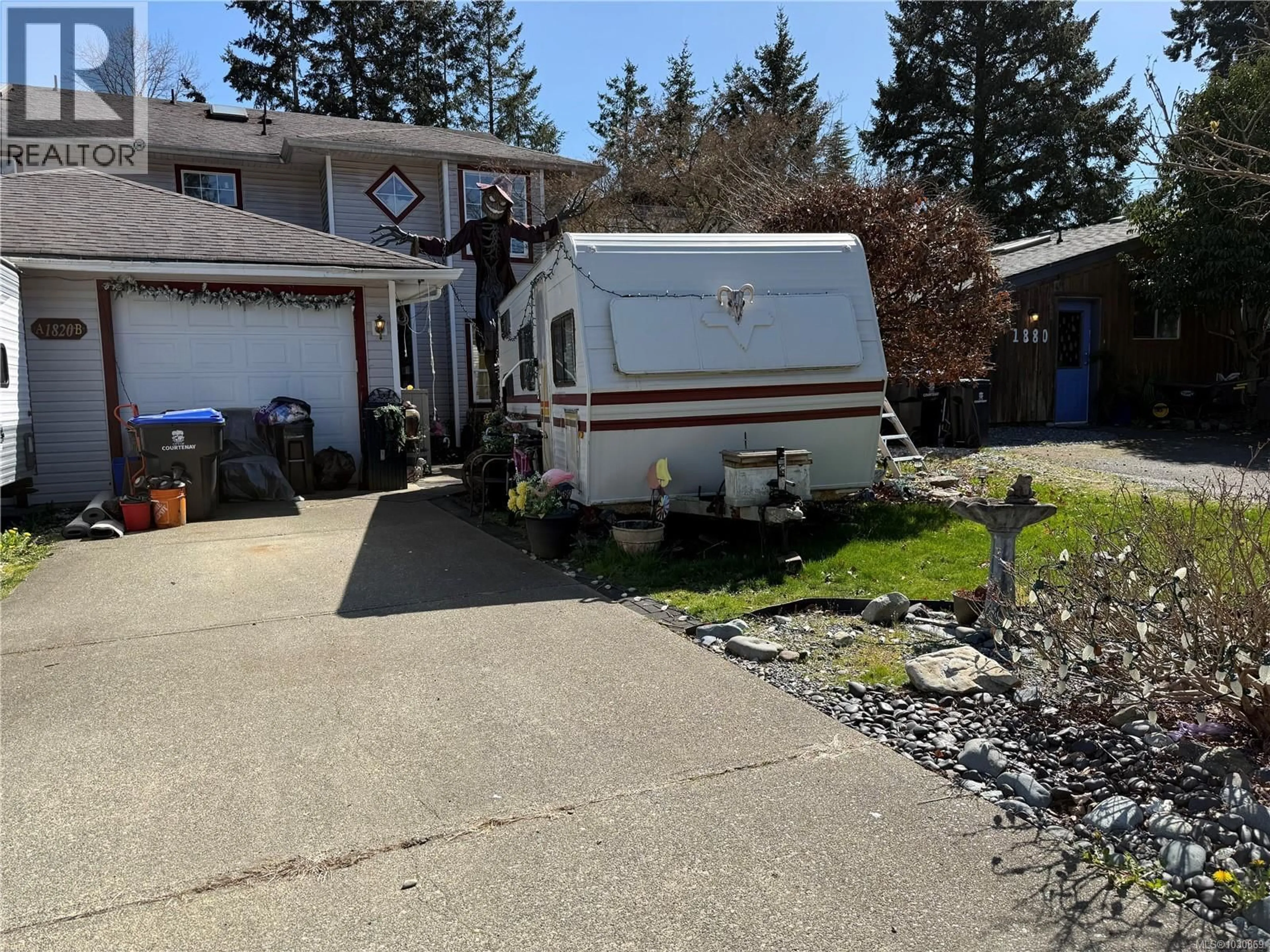 Unknown for B - 1820 1ST STREET, Courtenay British Columbia V9N6V5