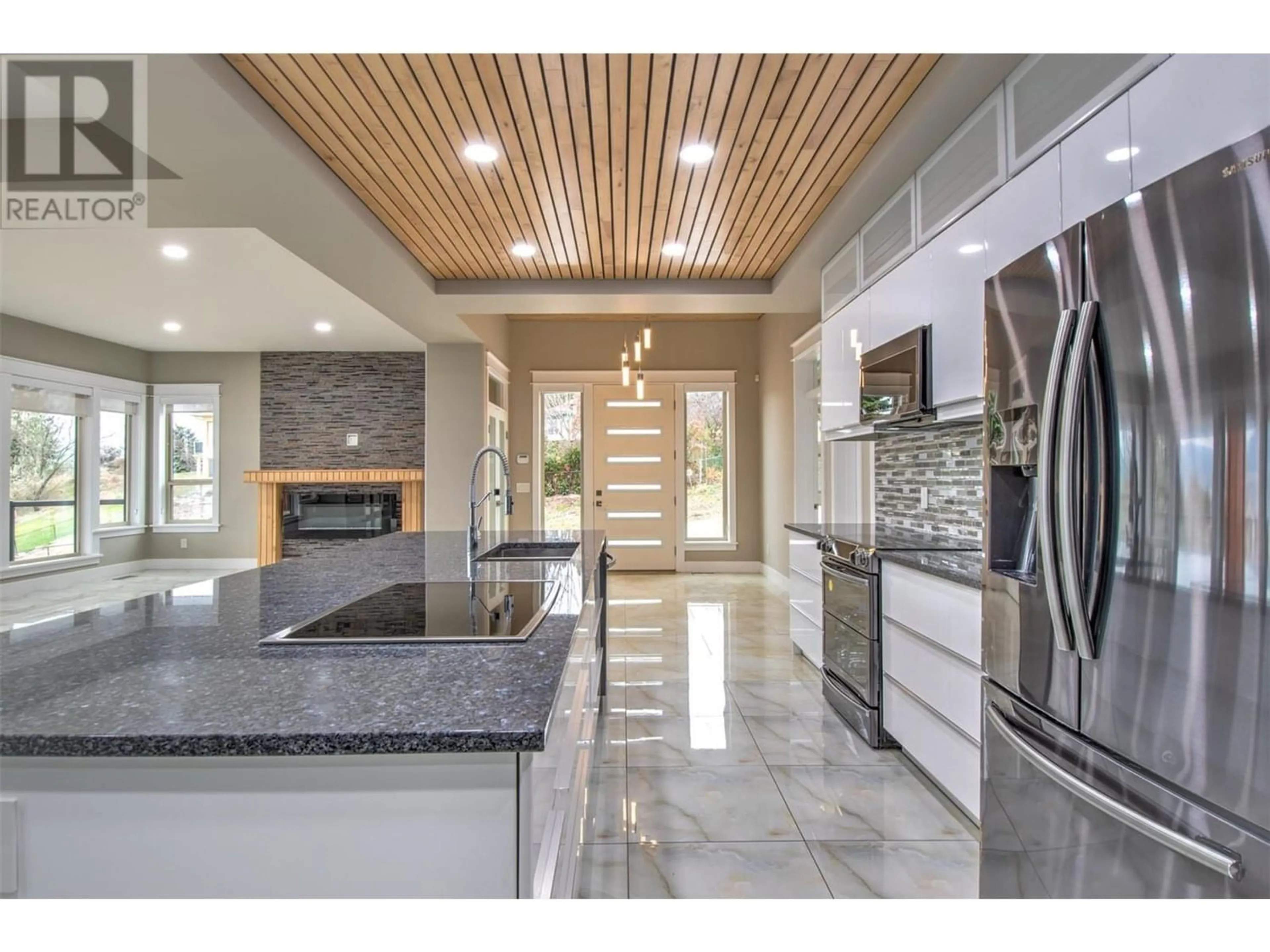 Contemporary kitchen for 7509 Kennedy Lane, Vernon British Columbia V1H1C4