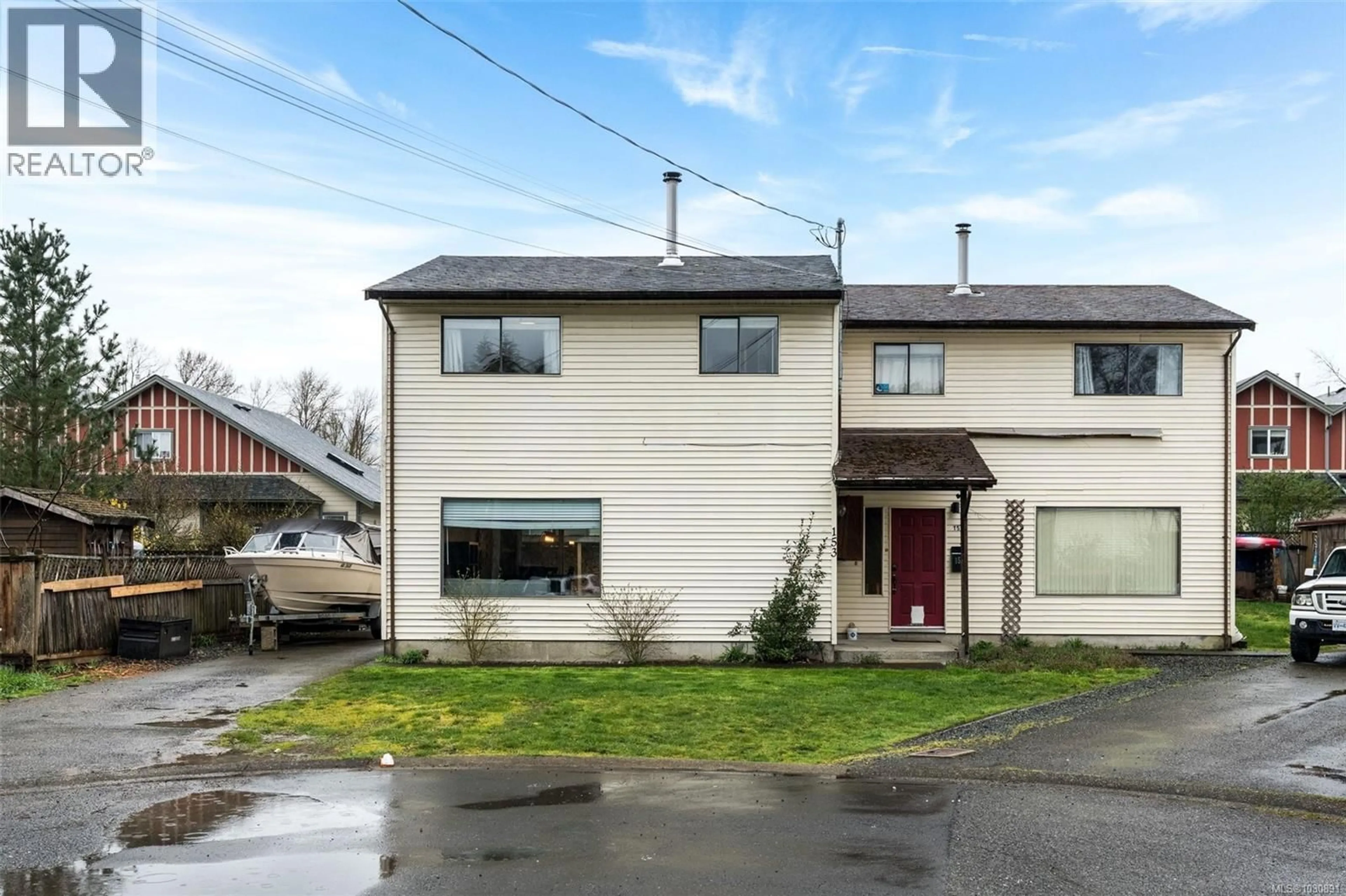 A pic from outside/outdoor area/front of a property/back of a property/a pic from drone, street for 153 MCKINSTRY PLACE, Duncan British Columbia V9L4Y4