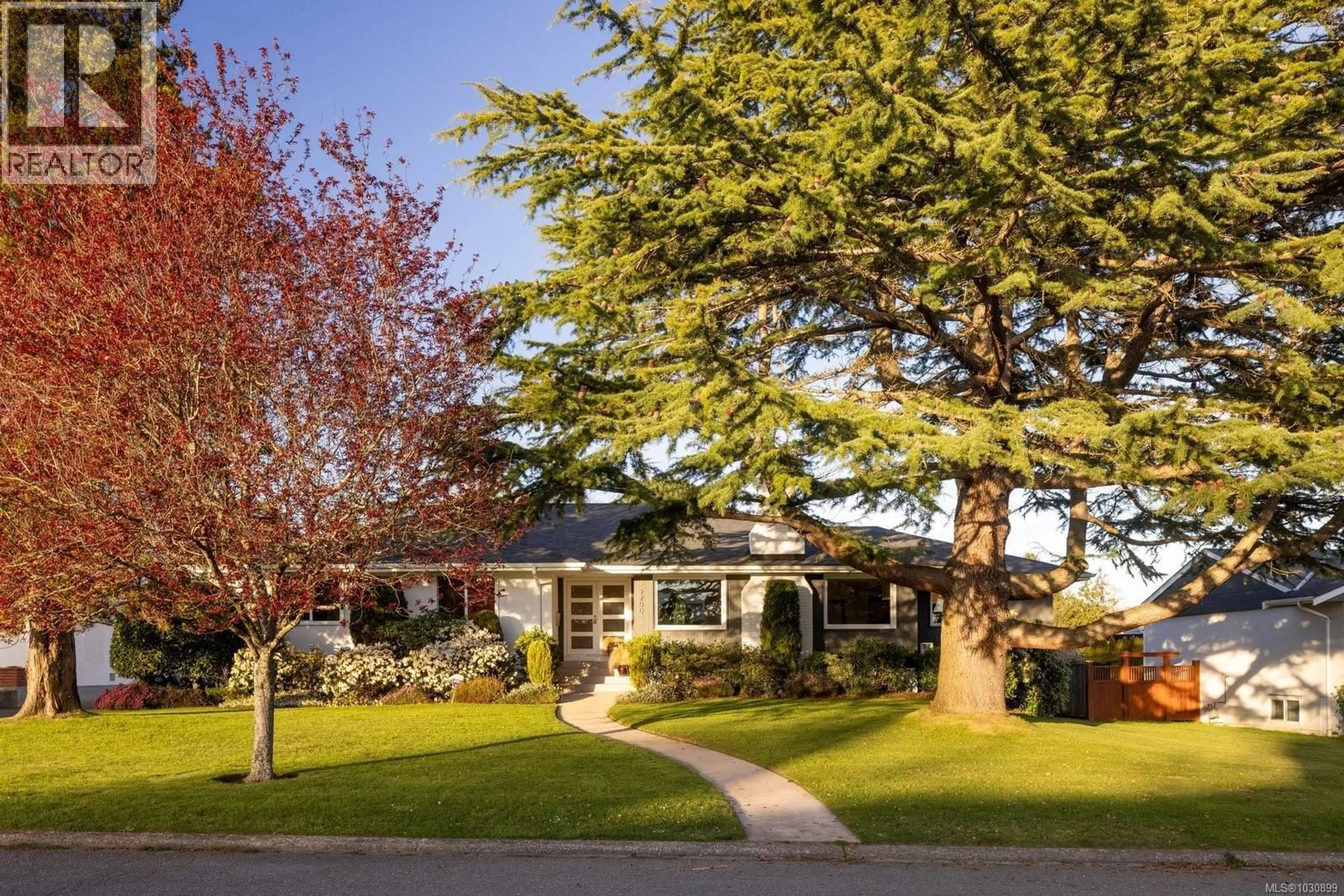 Unknown for 2700 DORSET ROAD, Oak Bay British Columbia V8R3N1