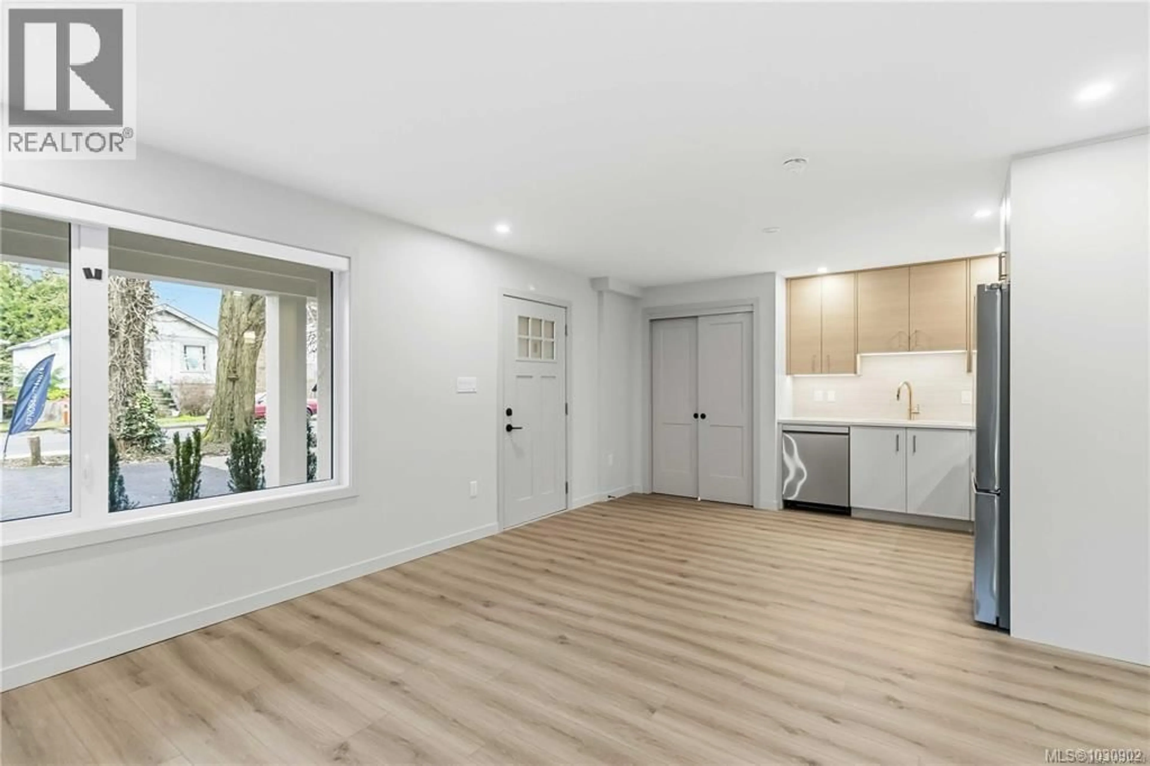 A pic of a room for 1 - 1789 EMERSON STREET, Victoria British Columbia V8R2C2