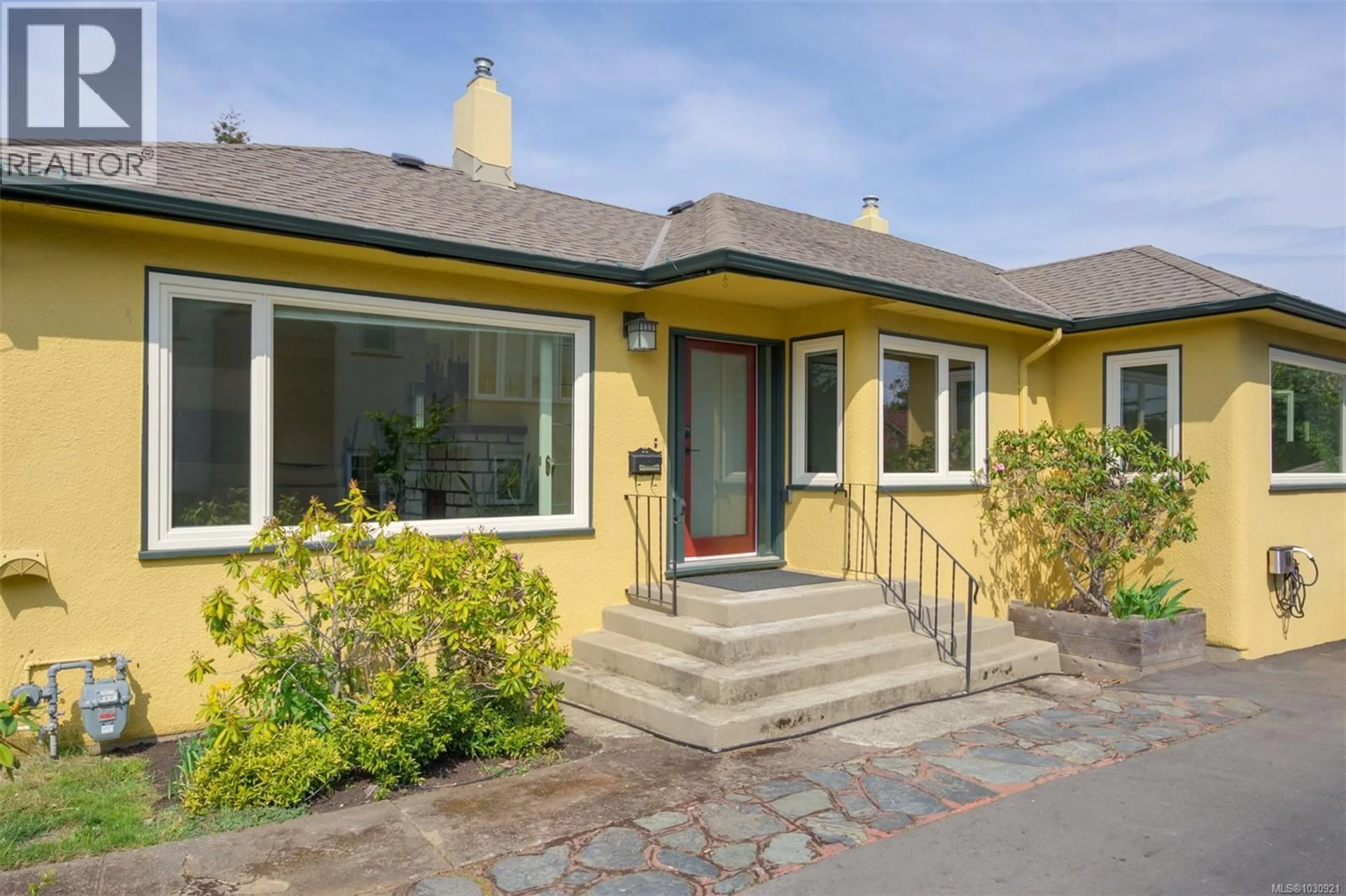 Unknown for 535 LINDEN AVENUE, Victoria British Columbia V8V4G6