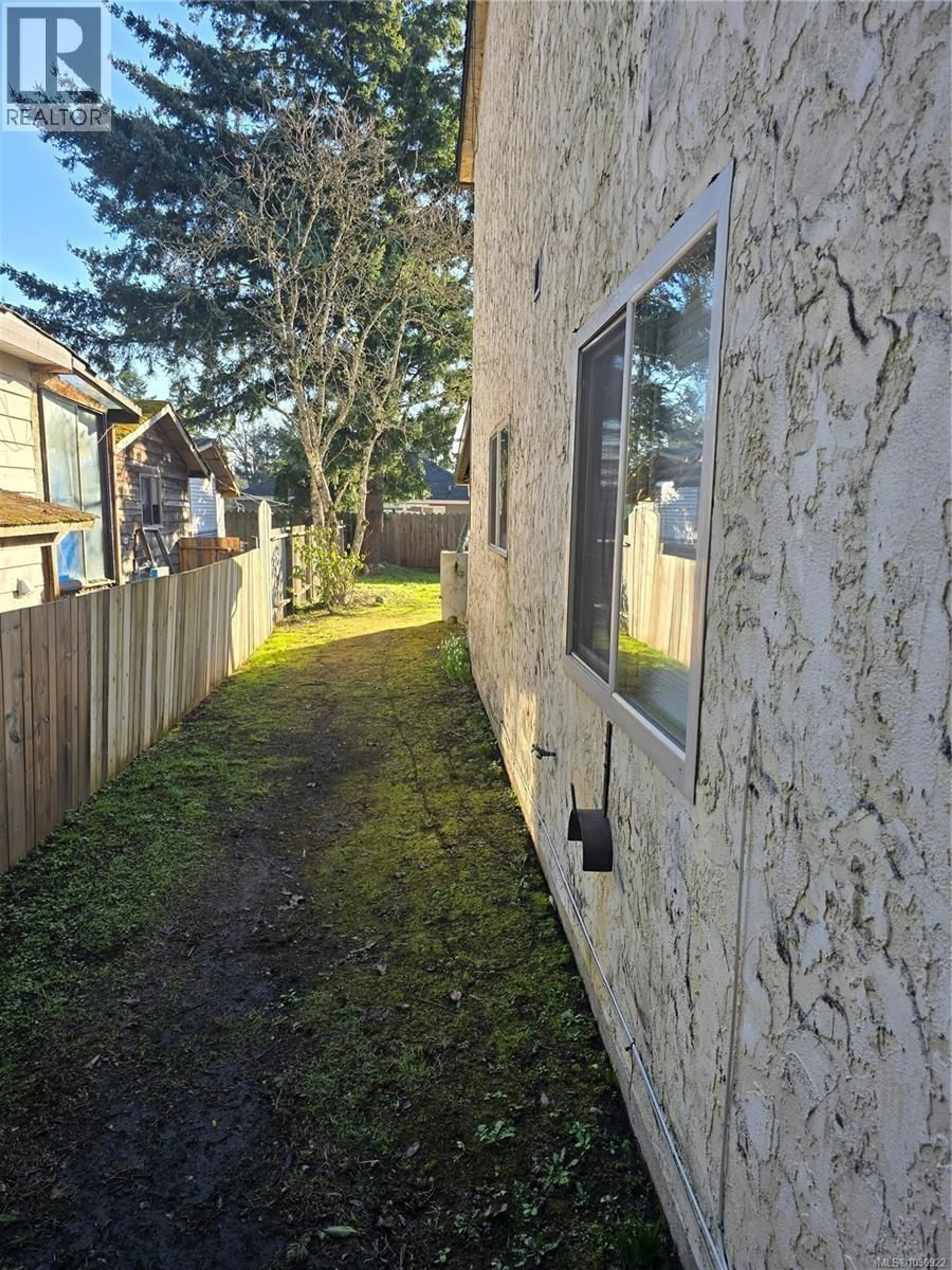 Unknown for 2905 LEIGH ROAD, Langford British Columbia V9B4G6