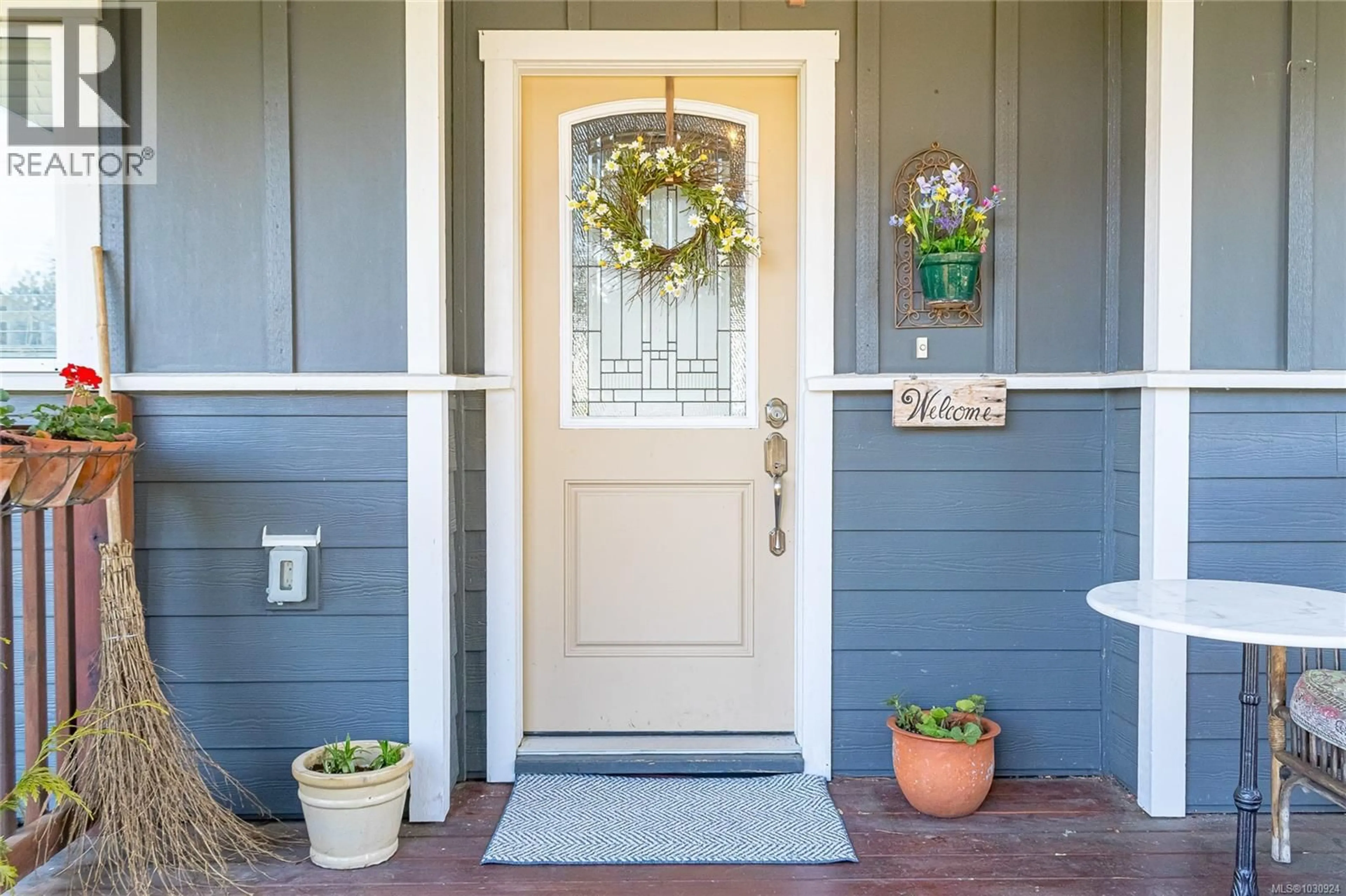 Indoor entryway for 3931 CIRCLE DRIVE, Metchosin British Columbia V9C4A9
