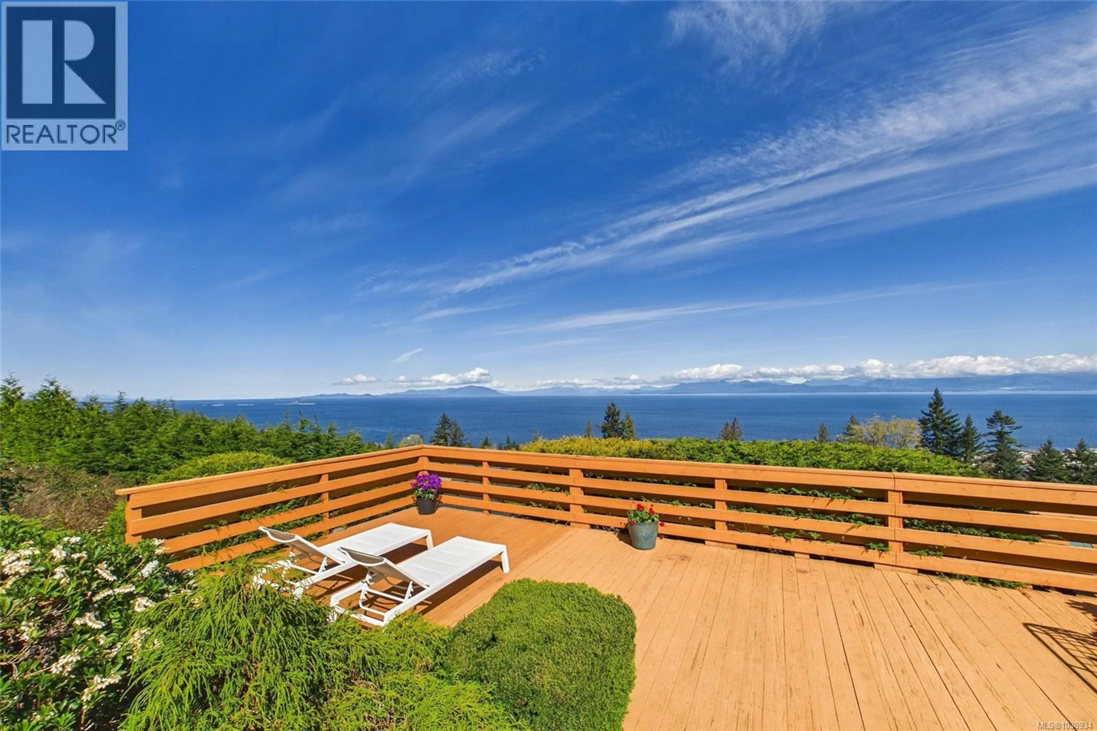 Patio, mountain view for 5246 LOST LAKE ROAD, Nanaimo British Columbia V9T5E5