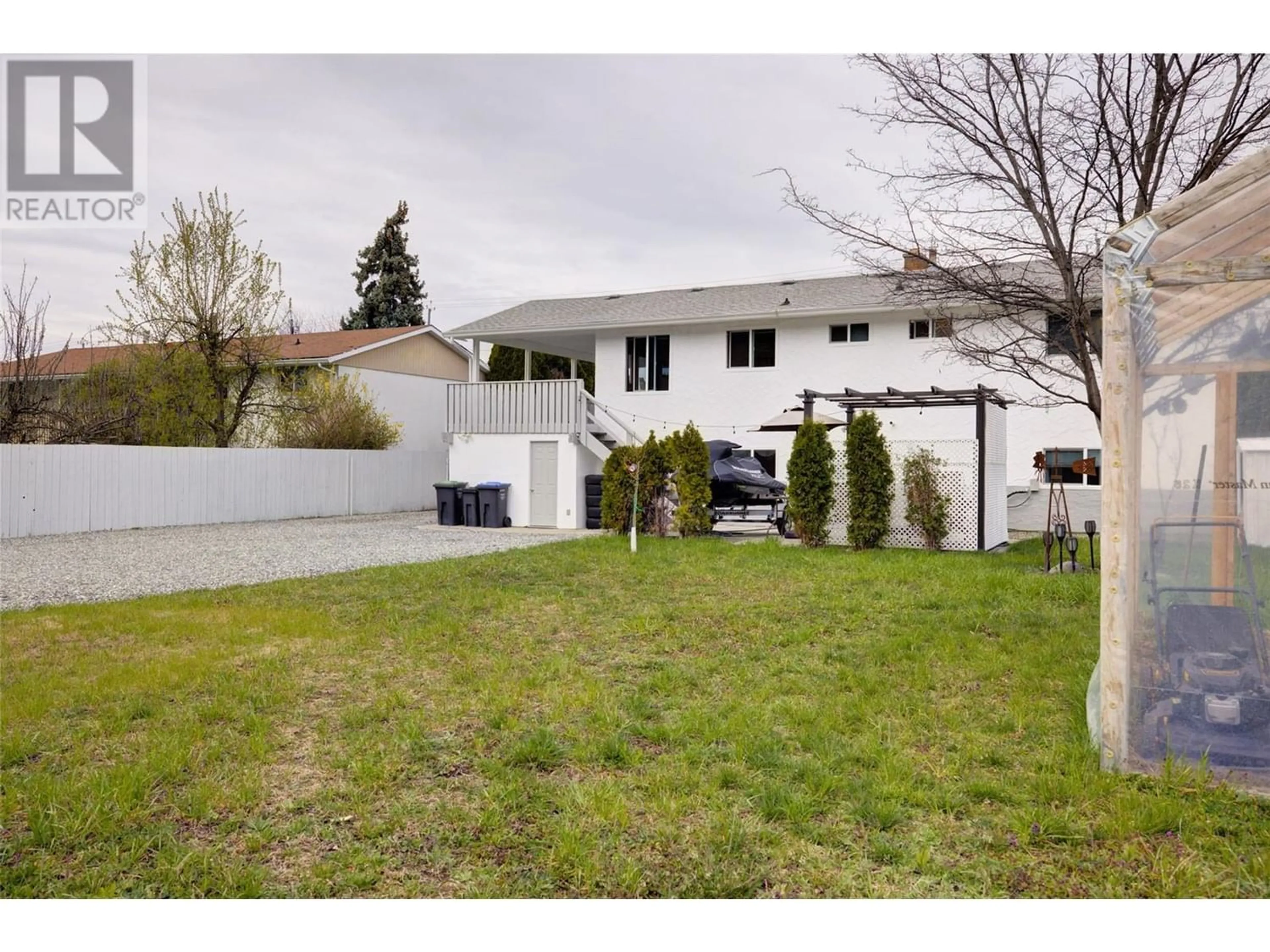 Frontside or backside of a home for 2653 Springfield Road, Kelowna British Columbia V1X1B9