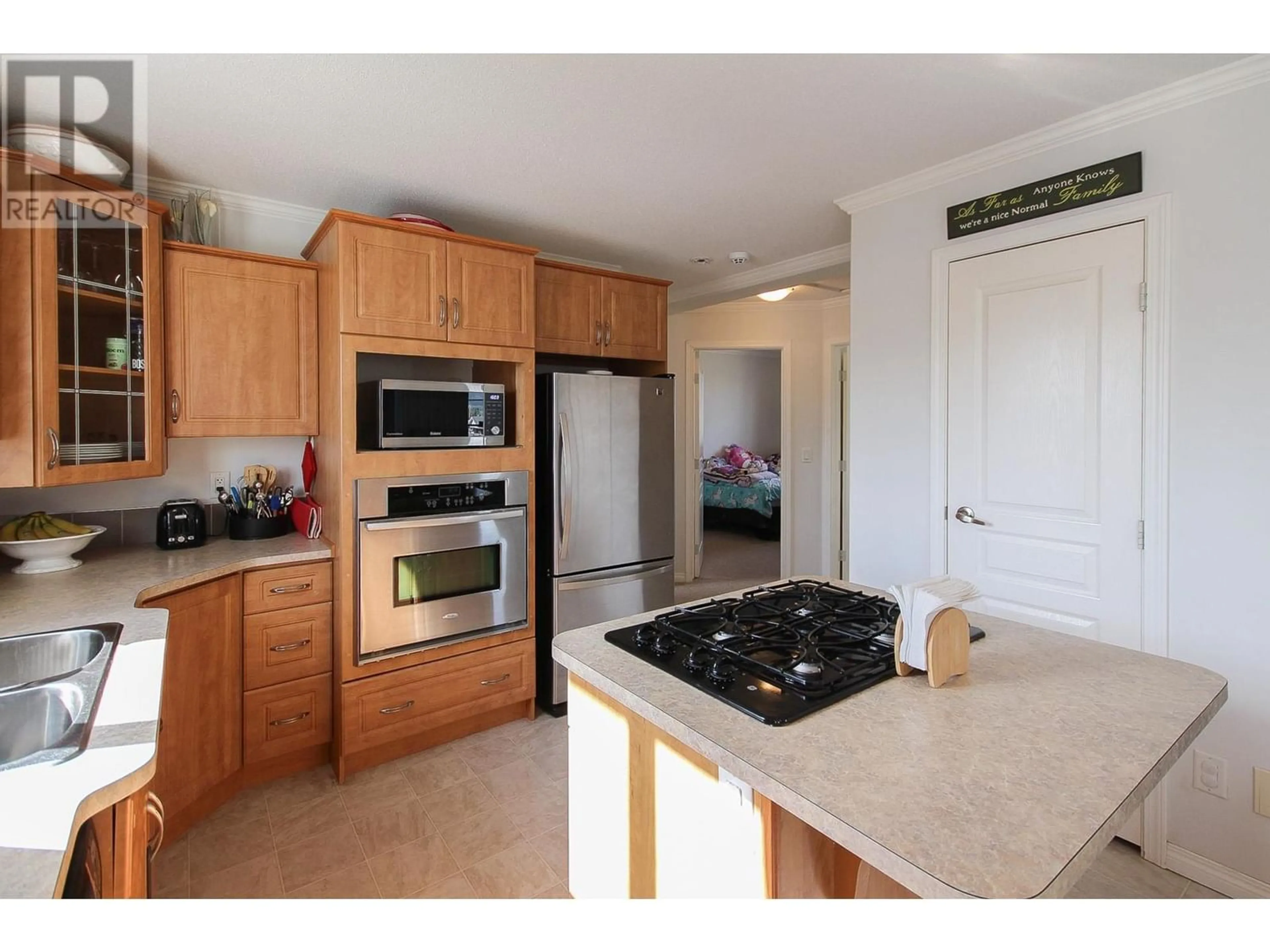 Standard kitchen for 4809 46 Avenue, Pouce Coupe British Columbia V0C2C0