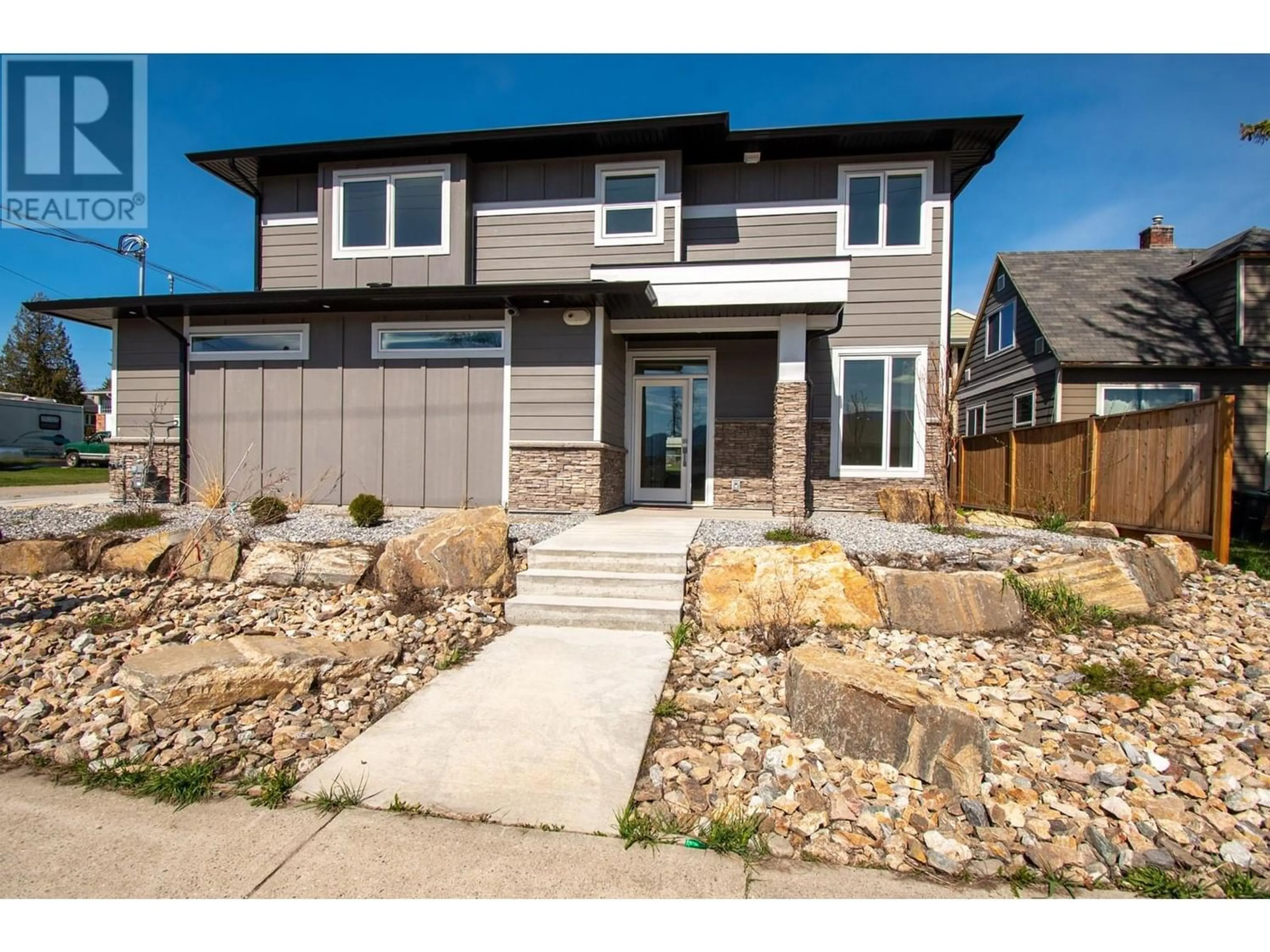 Frontside or backside of a home for 1501 B 25 Avenue, Vernon British Columbia V1T1M6