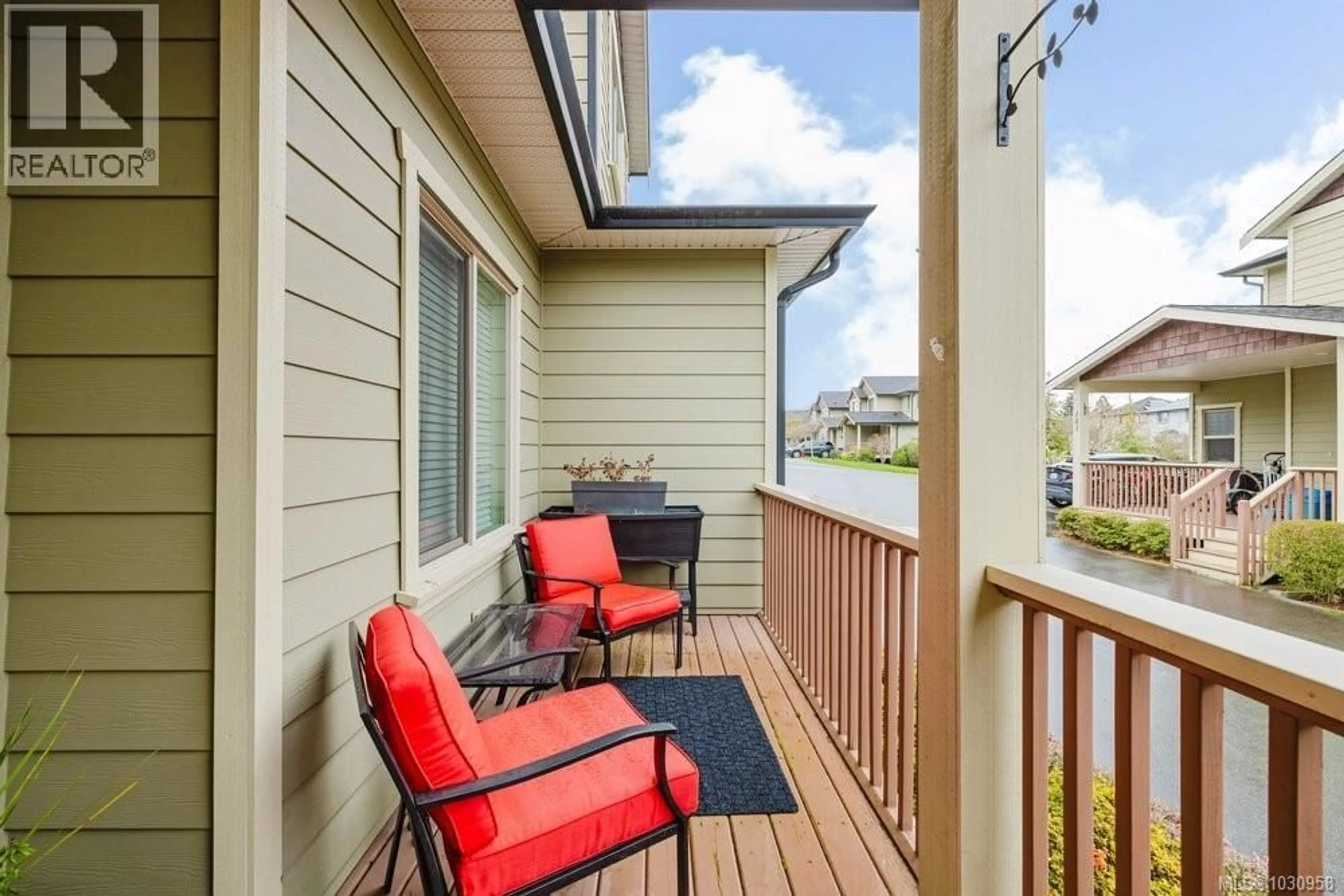 Patio, water/lake/river/ocean view for 104 - 2248 TOWNSEND ROAD, Sooke British Columbia V9Z0H4