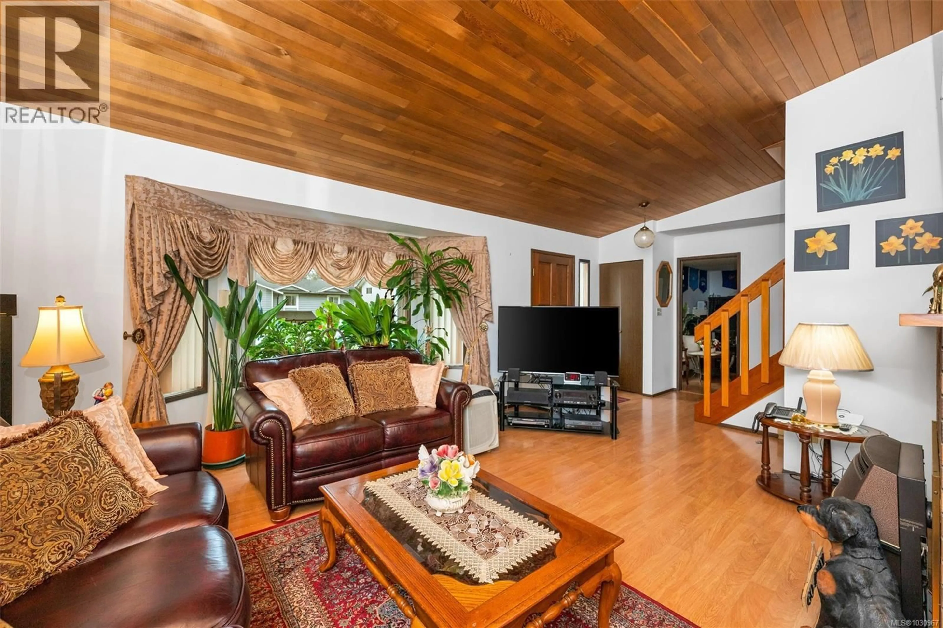 Unknown for 803 KIMBERLY PLACE, Saanich British Columbia V8X4R2