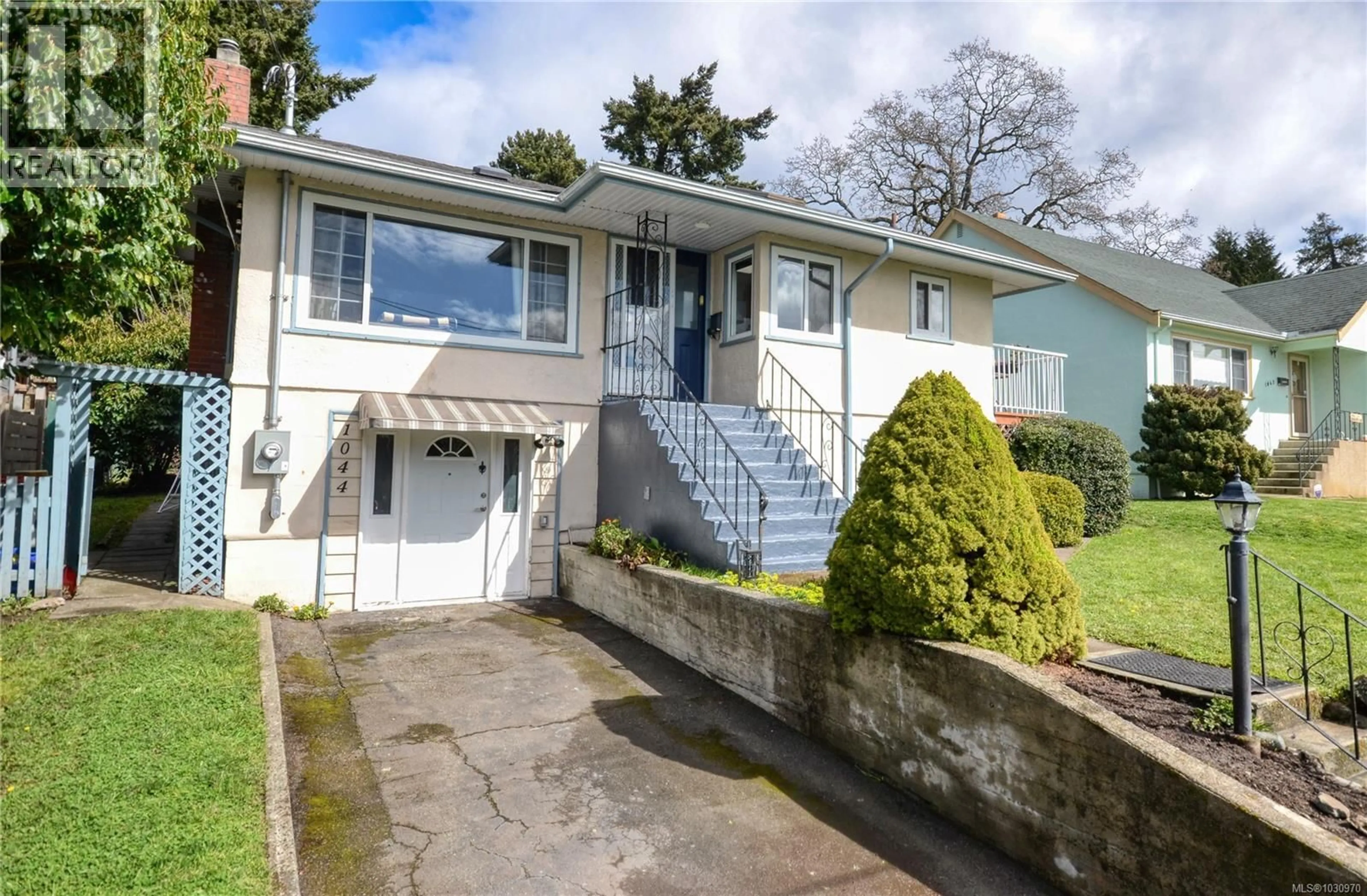 Unknown for 1044 WOLLASTON STREET, Esquimalt British Columbia V9A5B4