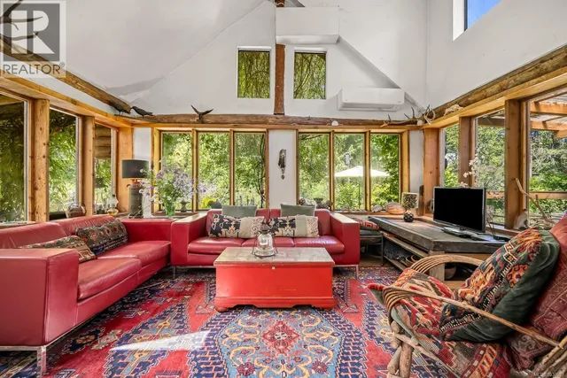 7555 CENTRAL ROAD, Hornby Island 2