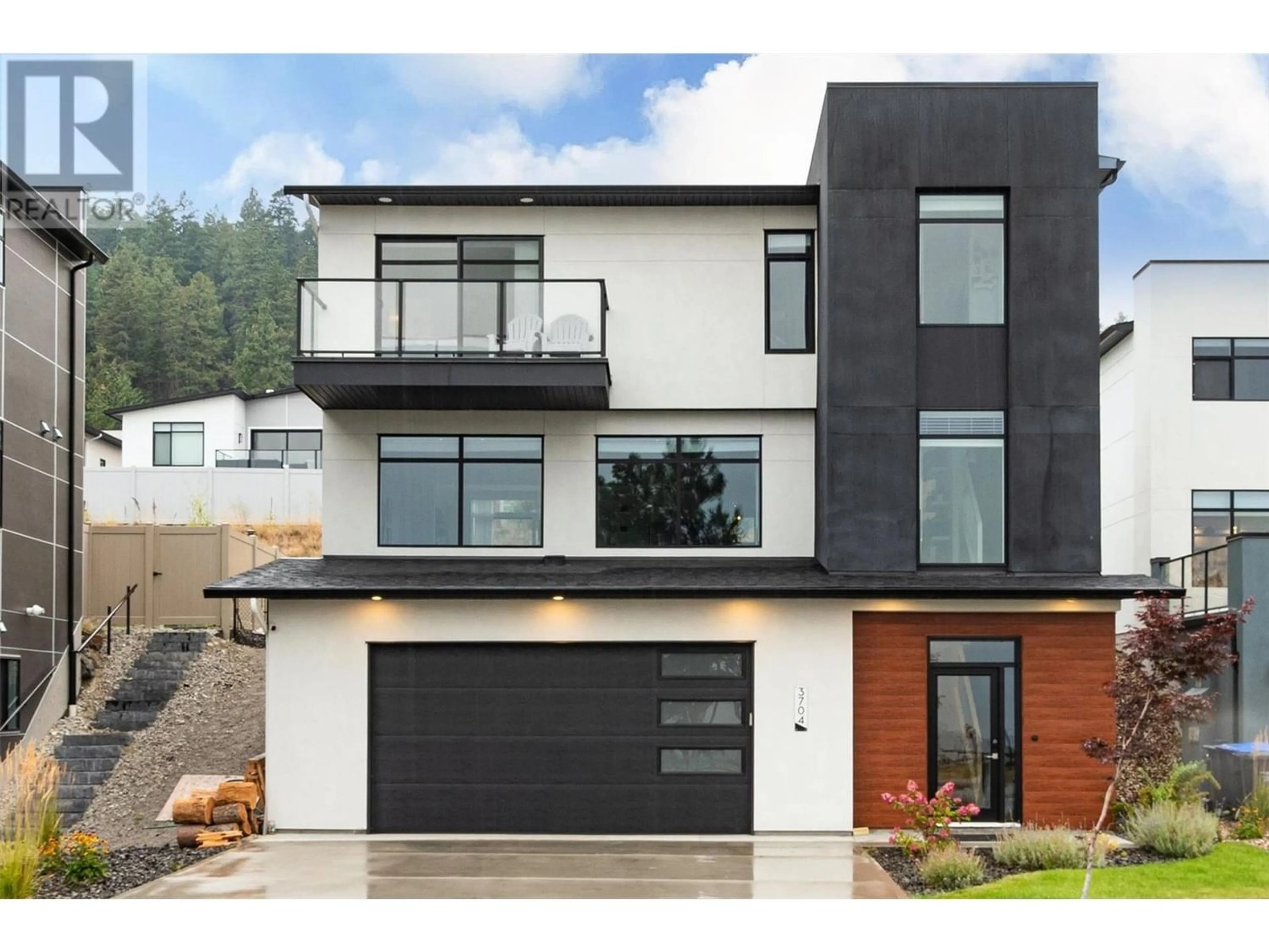 Frontside or backside of a home for 3704 Morningside Drive, West Kelowna British Columbia V4T0B1