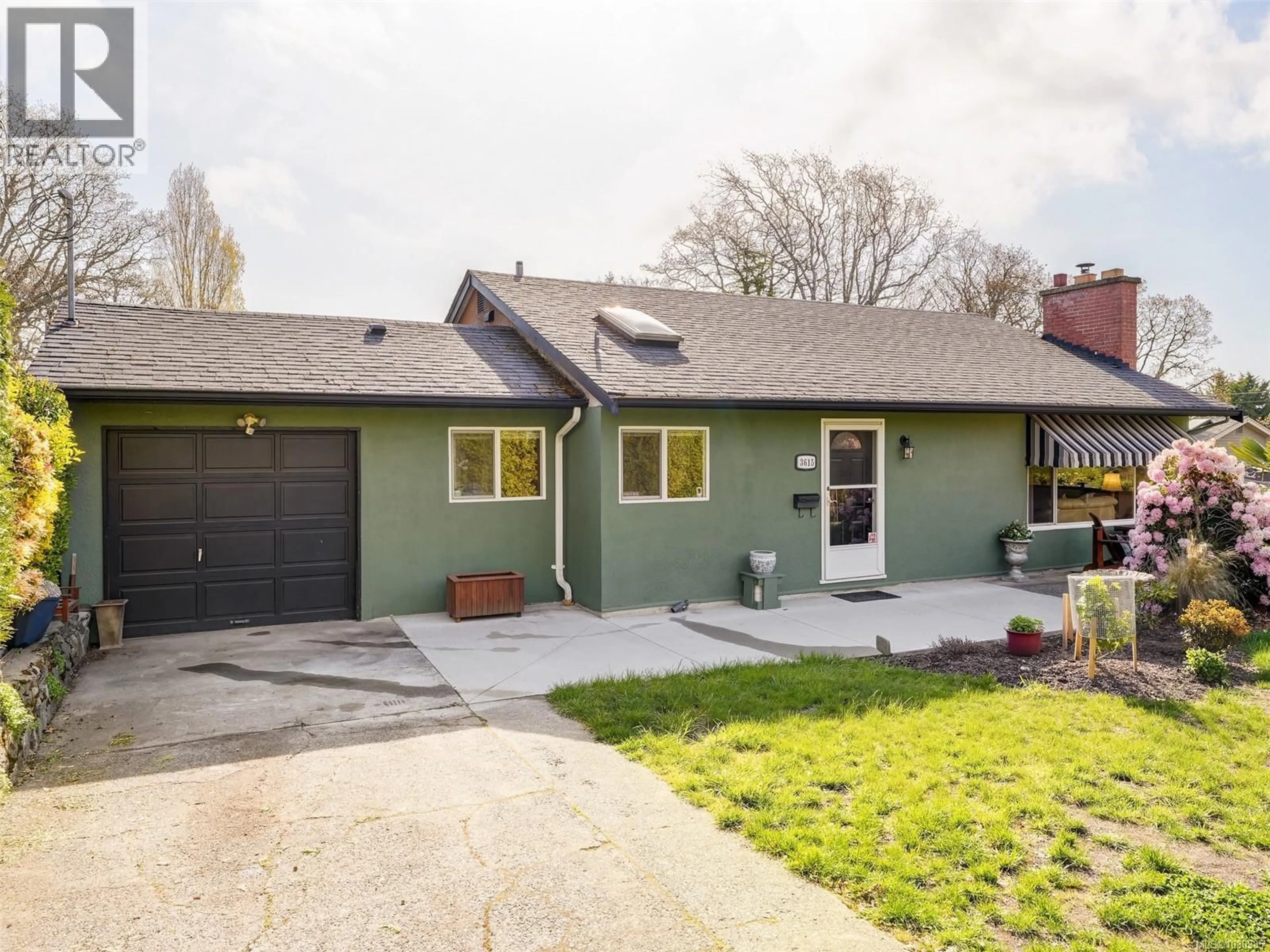 Unknown for 3615 DONCASTER DRIVE, Saanich British Columbia V8P3W5