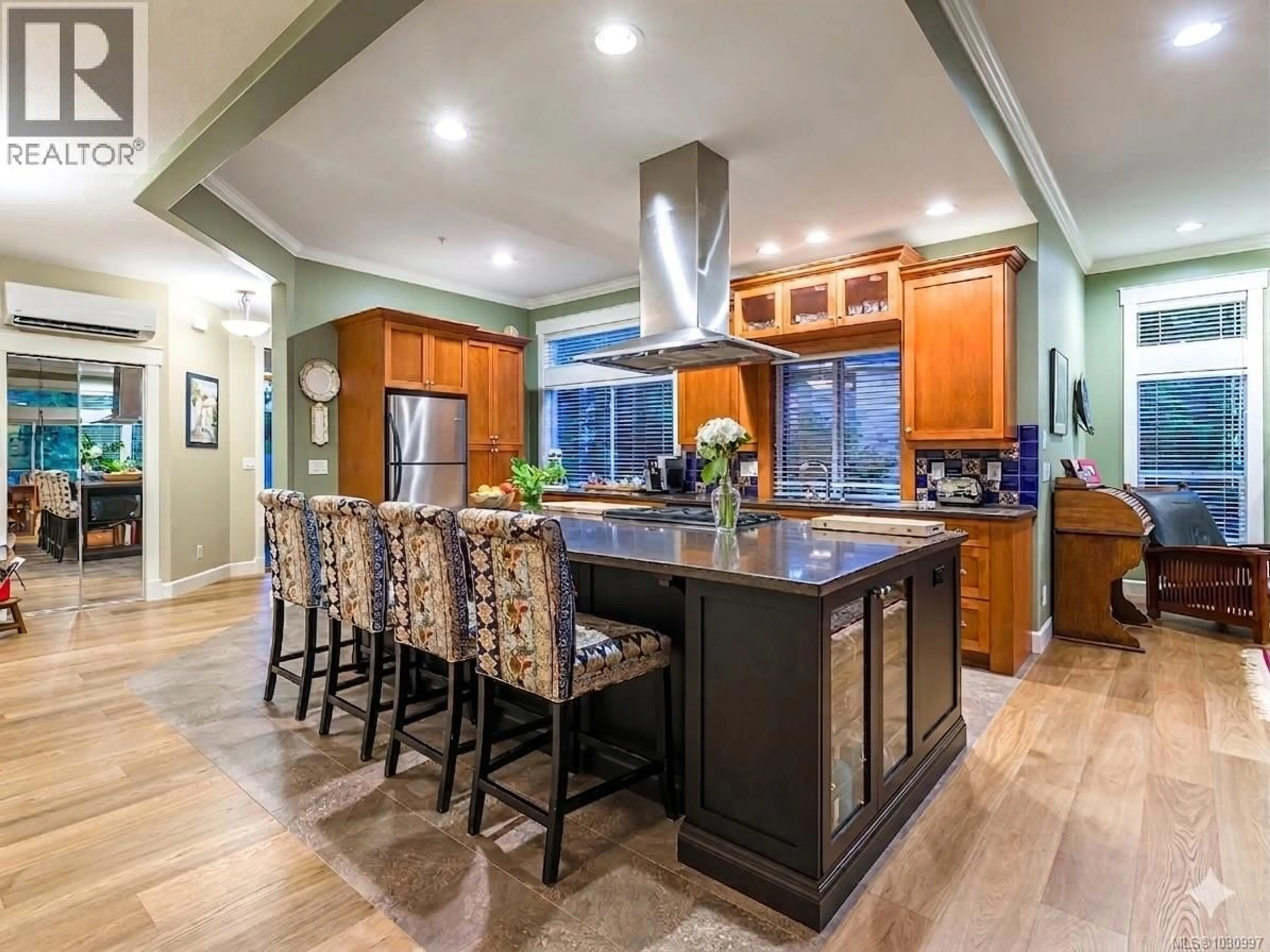 Open concept kitchen, ceramic/tile floor for 5790 GARNET PLACE, Nanaimo British Columbia V9T6S1