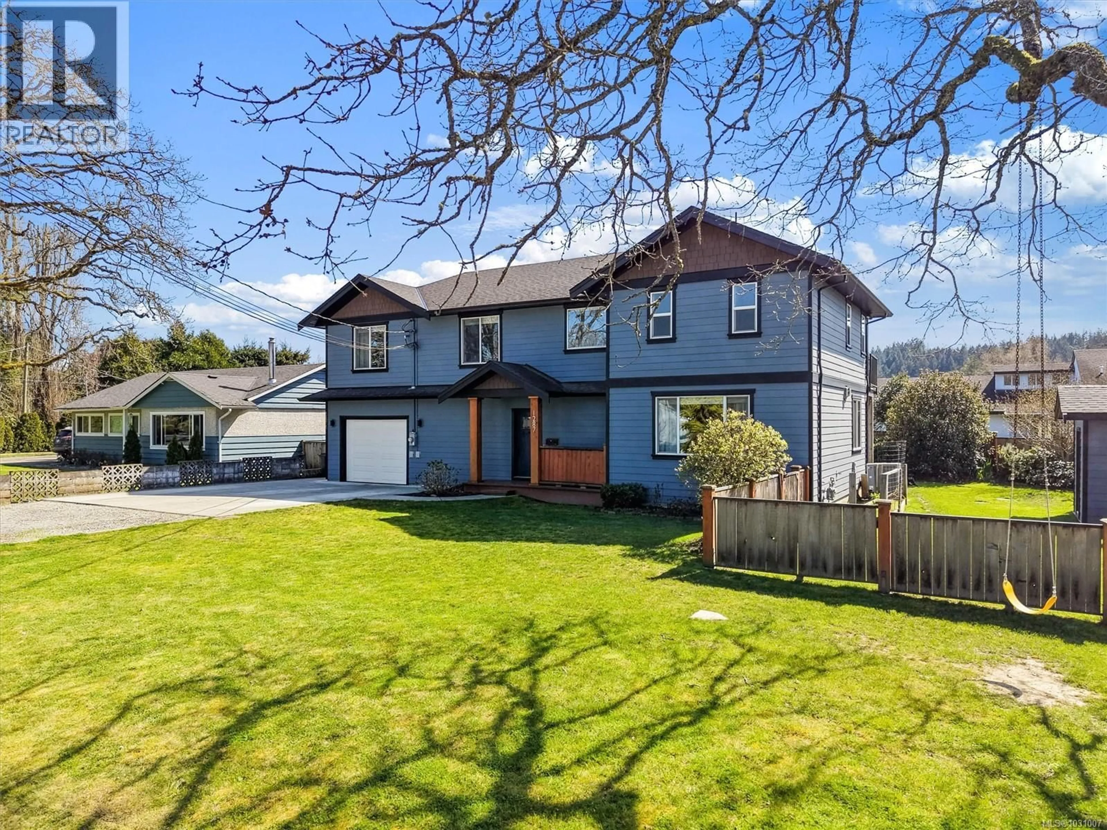A pic from outside/outdoor area/front of a property/back of a property/a pic from drone, street for 1287 MARCHANT ROAD, Central Saanich British Columbia V8M1G5