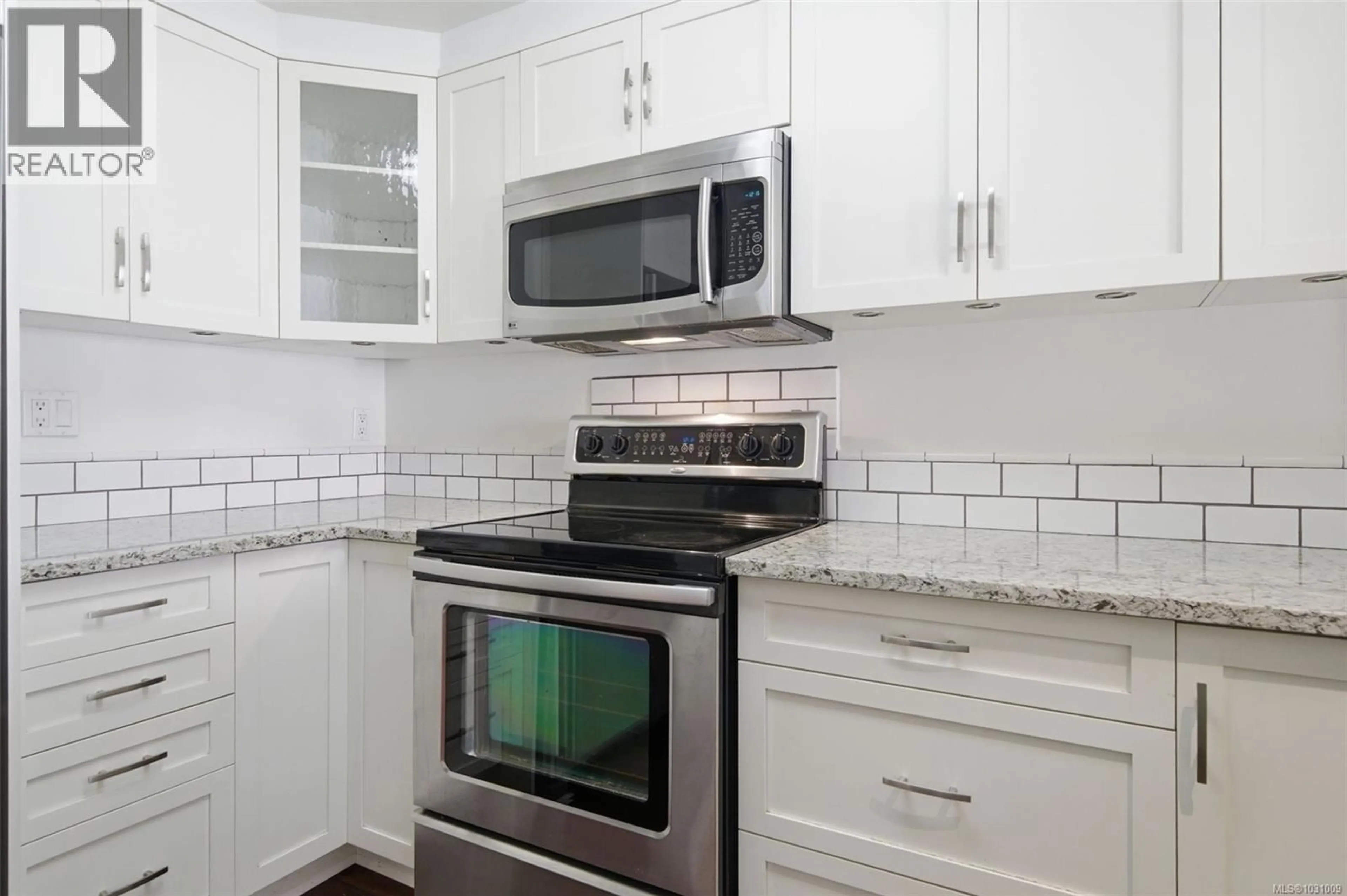 Standard kitchen, ceramic/tile floor for 2 - 10471 RESTHAVEN DRIVE, Sidney British Columbia V8L3H6