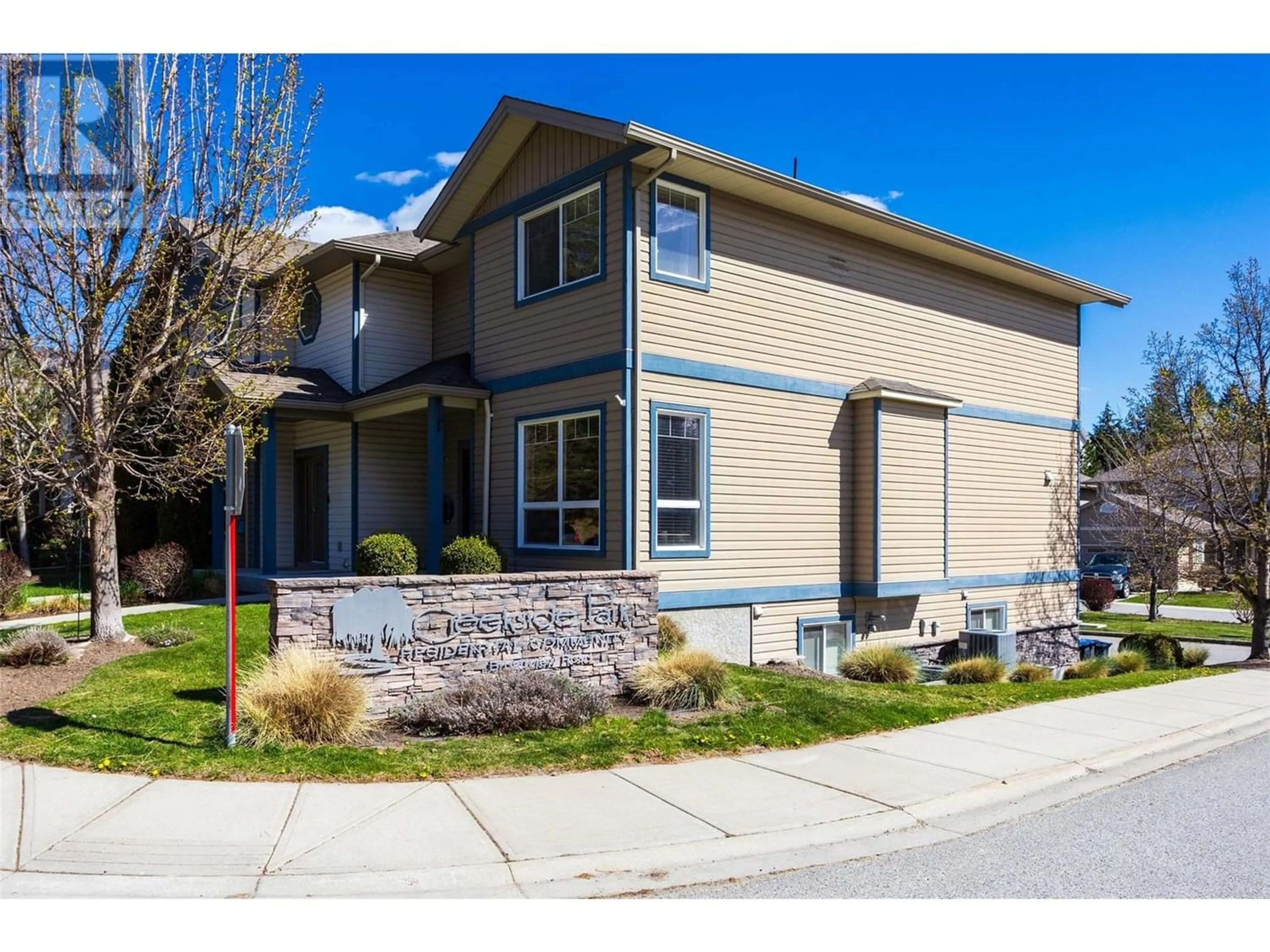 Frontside or backside of a home for 3277 Broadview Road Unit# 6, West Kelowna British Columbia V4T3C8