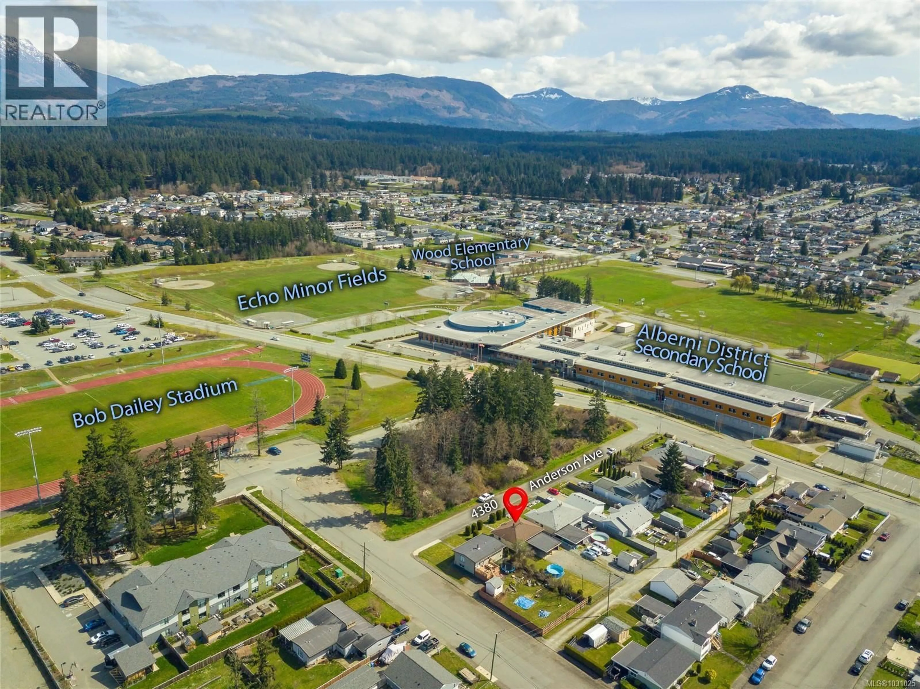 A pic from outside/outdoor area/front of a property/back of a property/a pic from drone, mountain view for 4380 ANDERSON AVENUE, Port Alberni British Columbia V9Y5B5