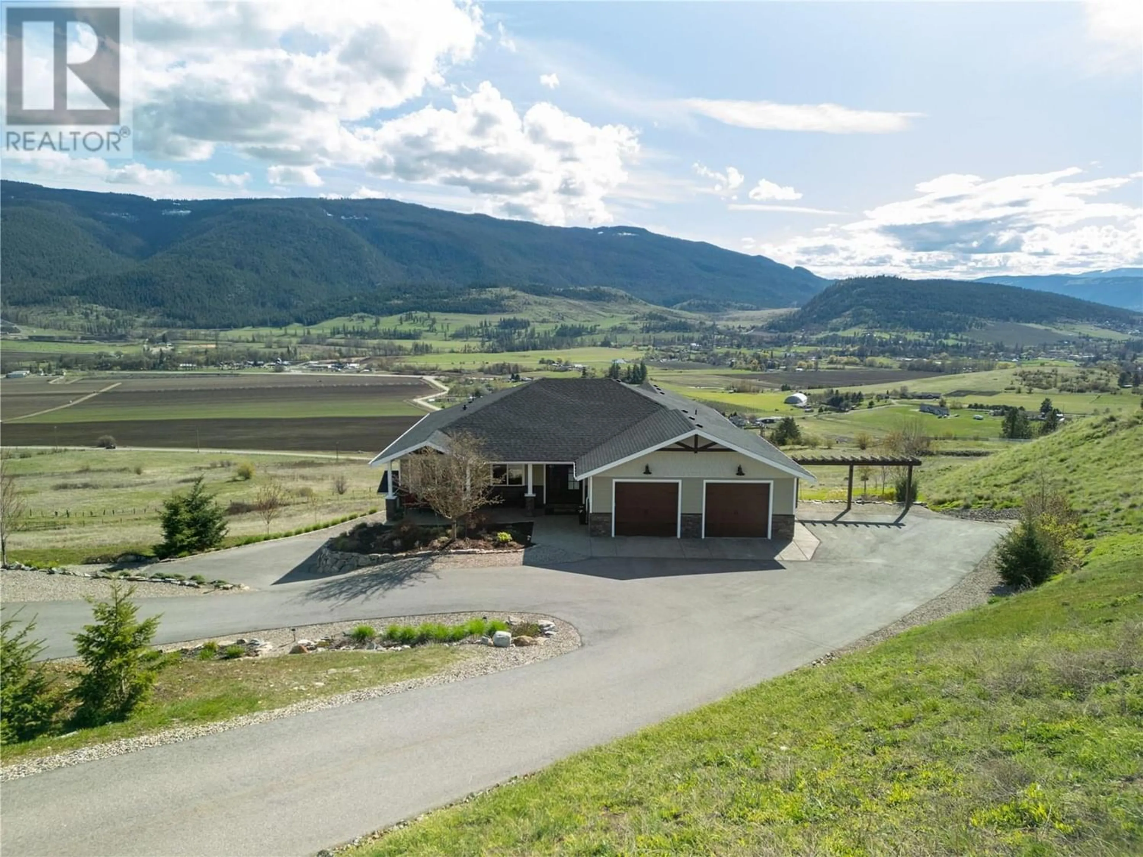 Frontside or backside of a home for 98 Ranchland Place, Coldstream British Columbia V1B4C9