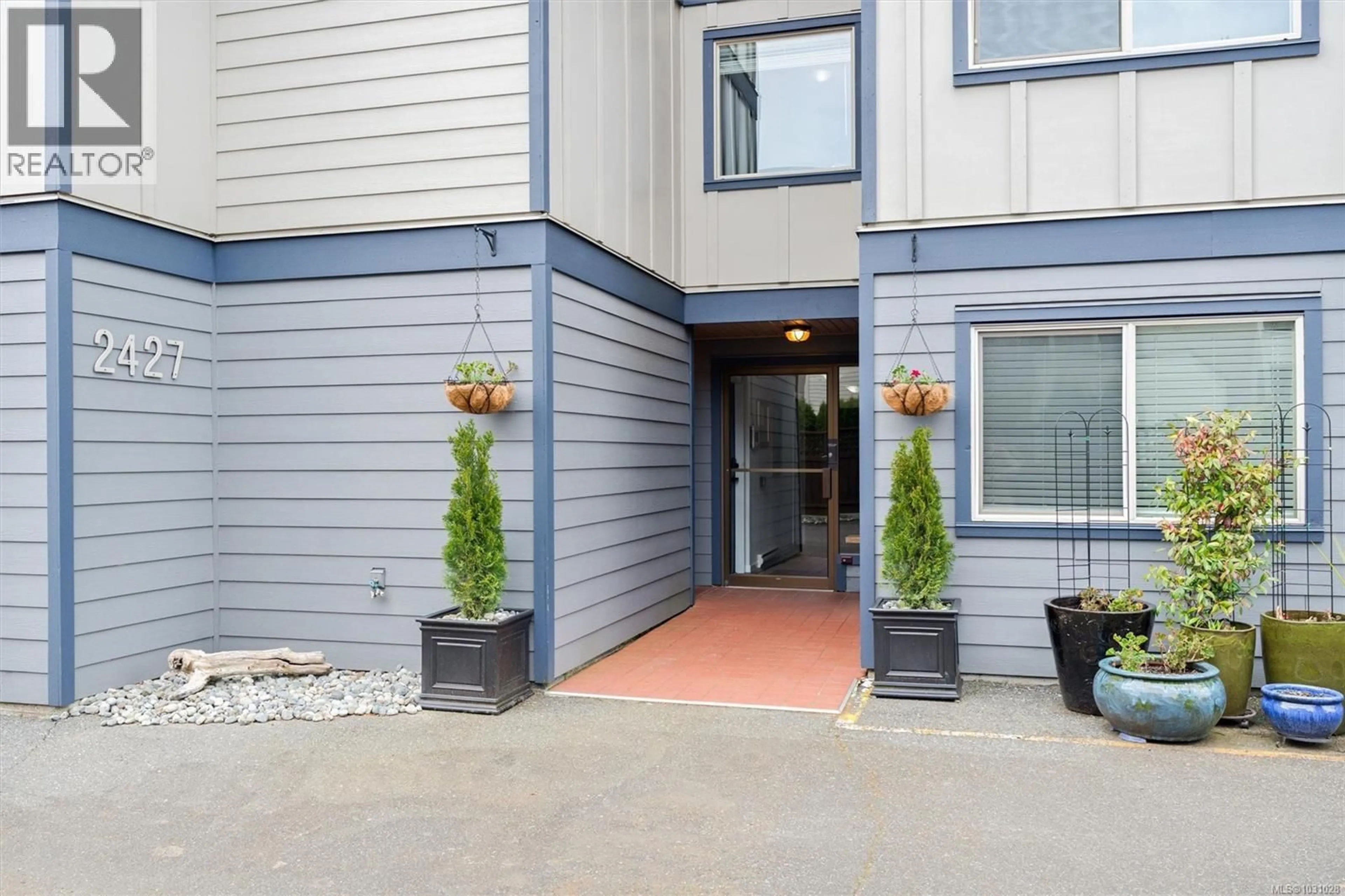 Unknown for 304 - 2427 AMHERST AVENUE, Sidney British Columbia V8L2H1