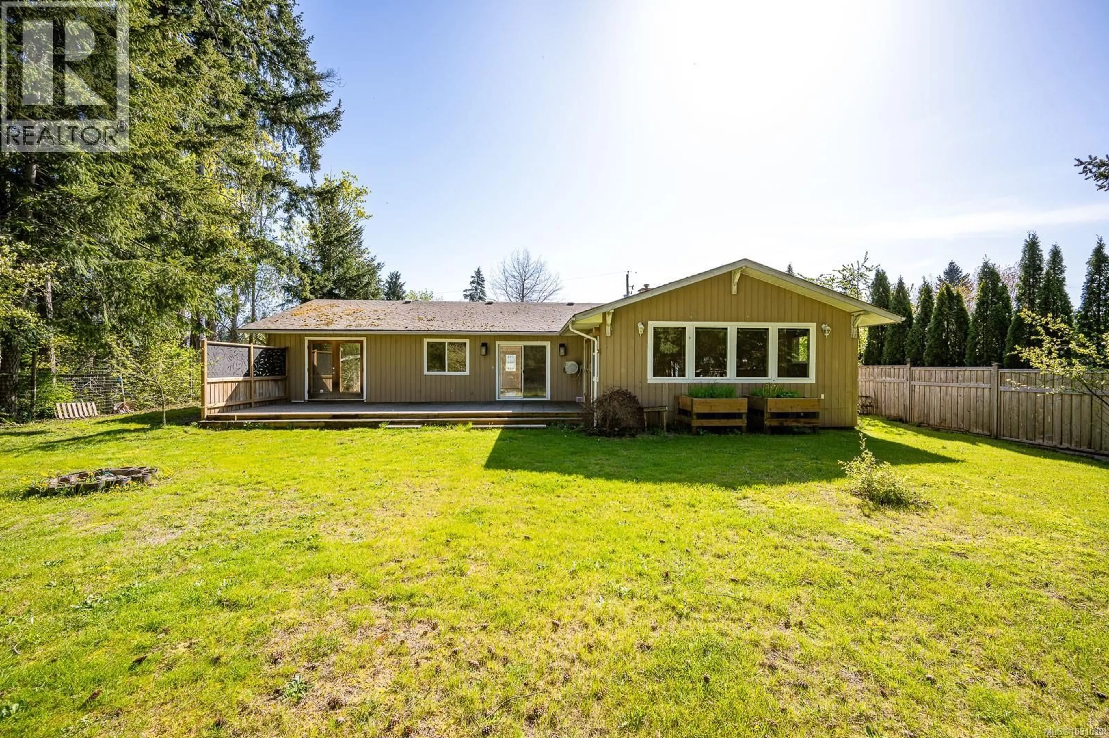 Home with vinyl exterior material, street for 8987 MCLAREY AVENUE, Black Creek British Columbia V9J1A2