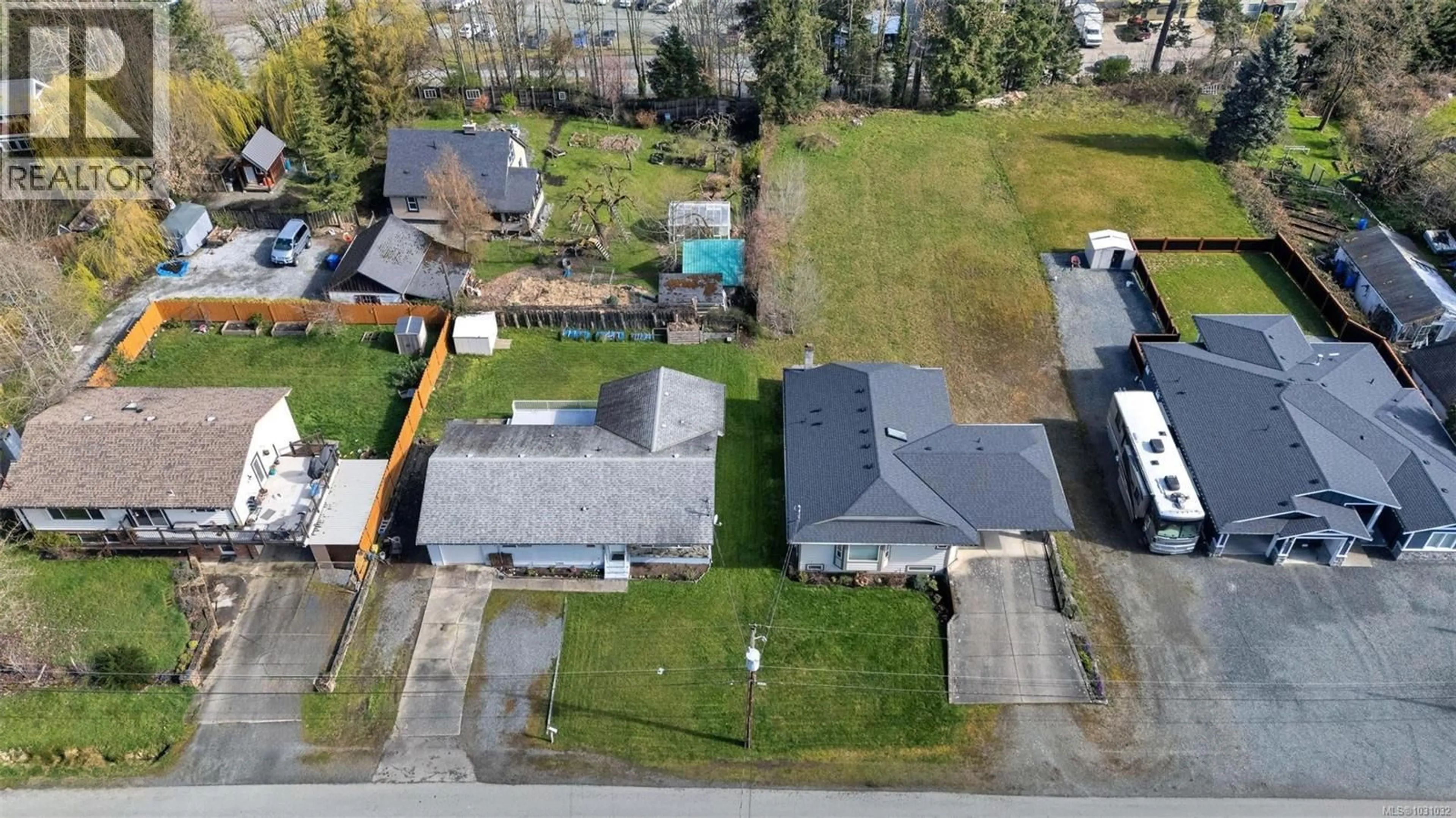 A pic from outside/outdoor area/front of a property/back of a property/a pic from drone, street for 2961 PHILLIPS ROAD, Duncan British Columbia V9L6V4