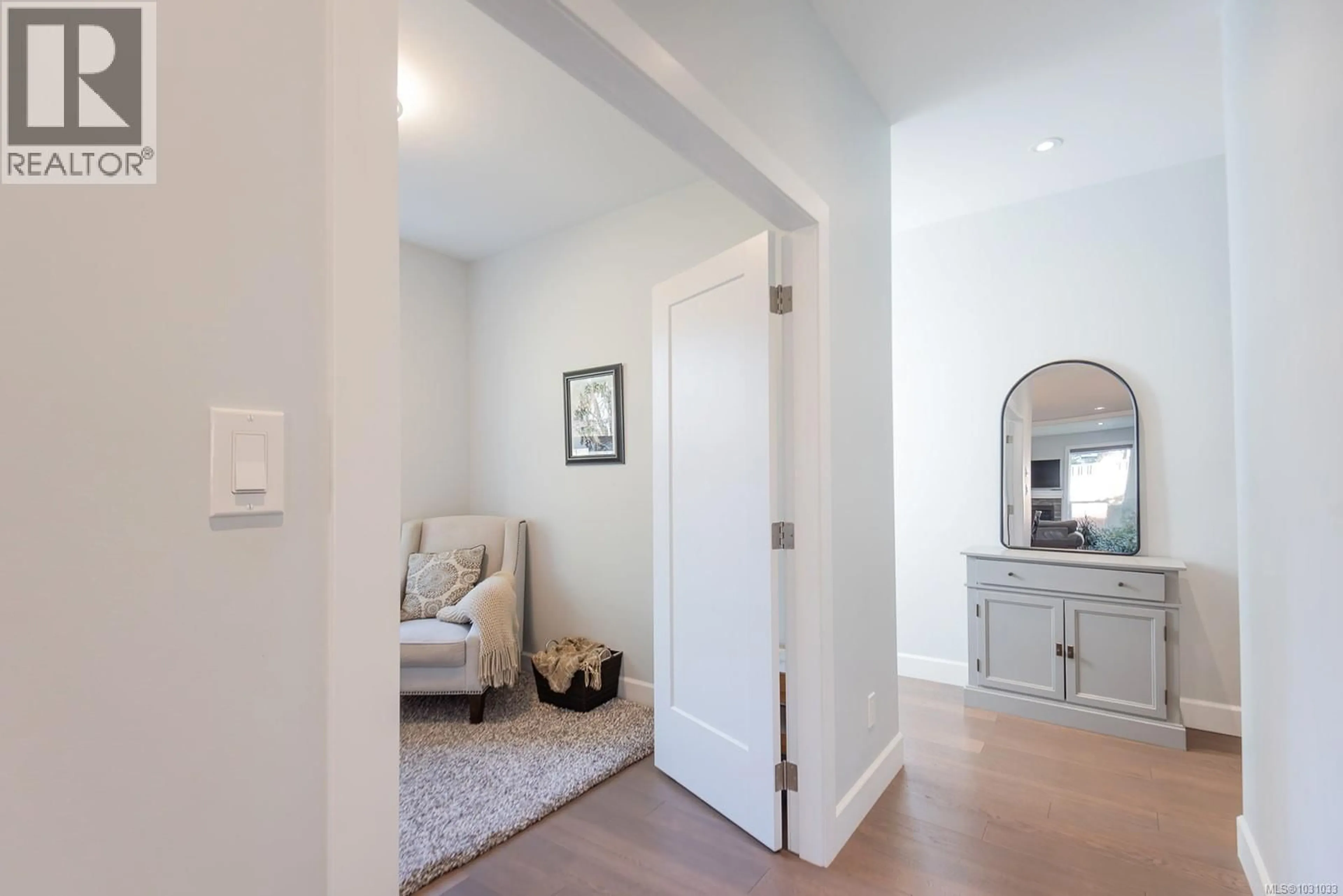 Indoor entryway for 5865 SYCAMORE STREET, Duncan British Columbia V9L3E3